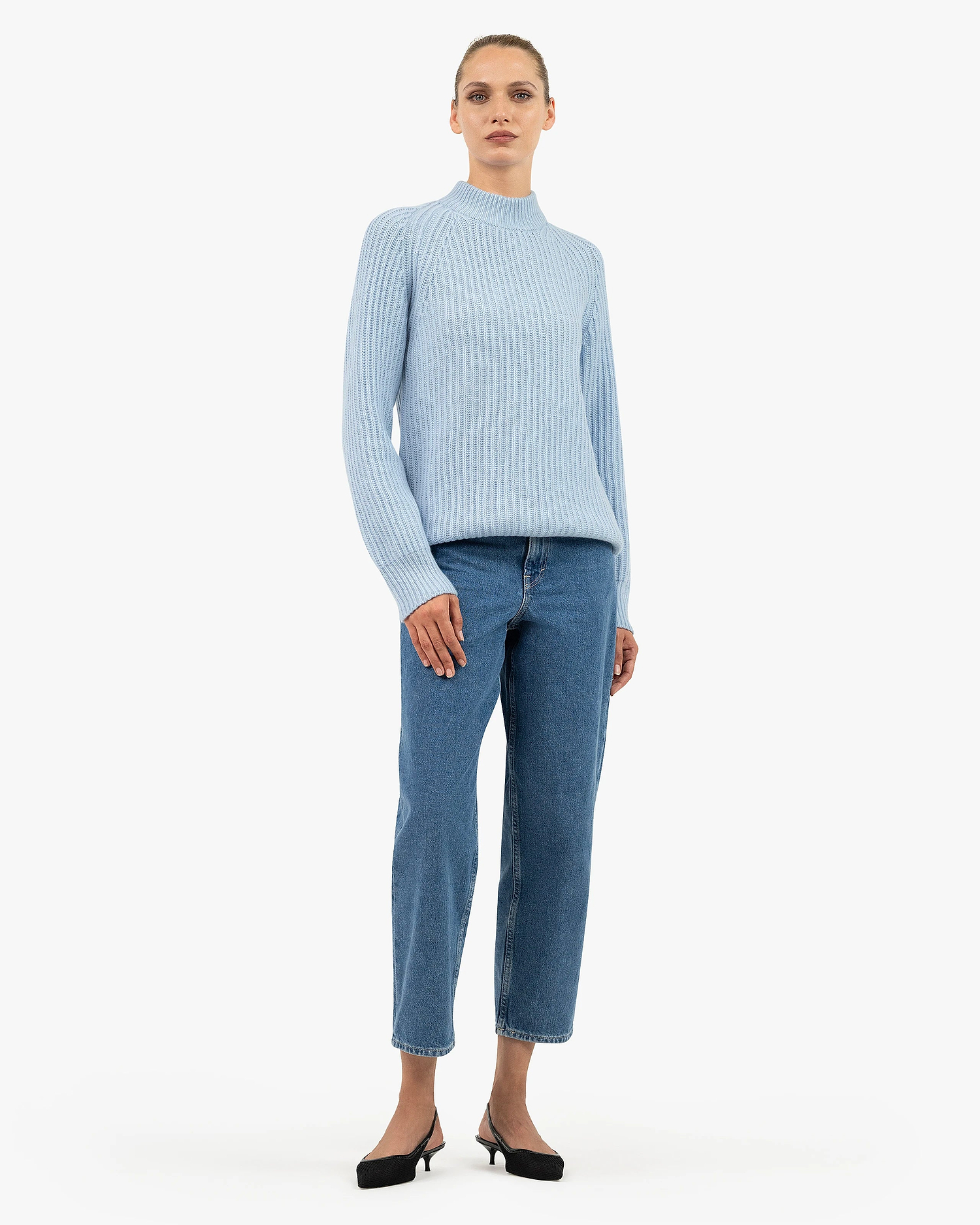 Women's Celerina Crew Neck Sweater - Light Blue Cashmere