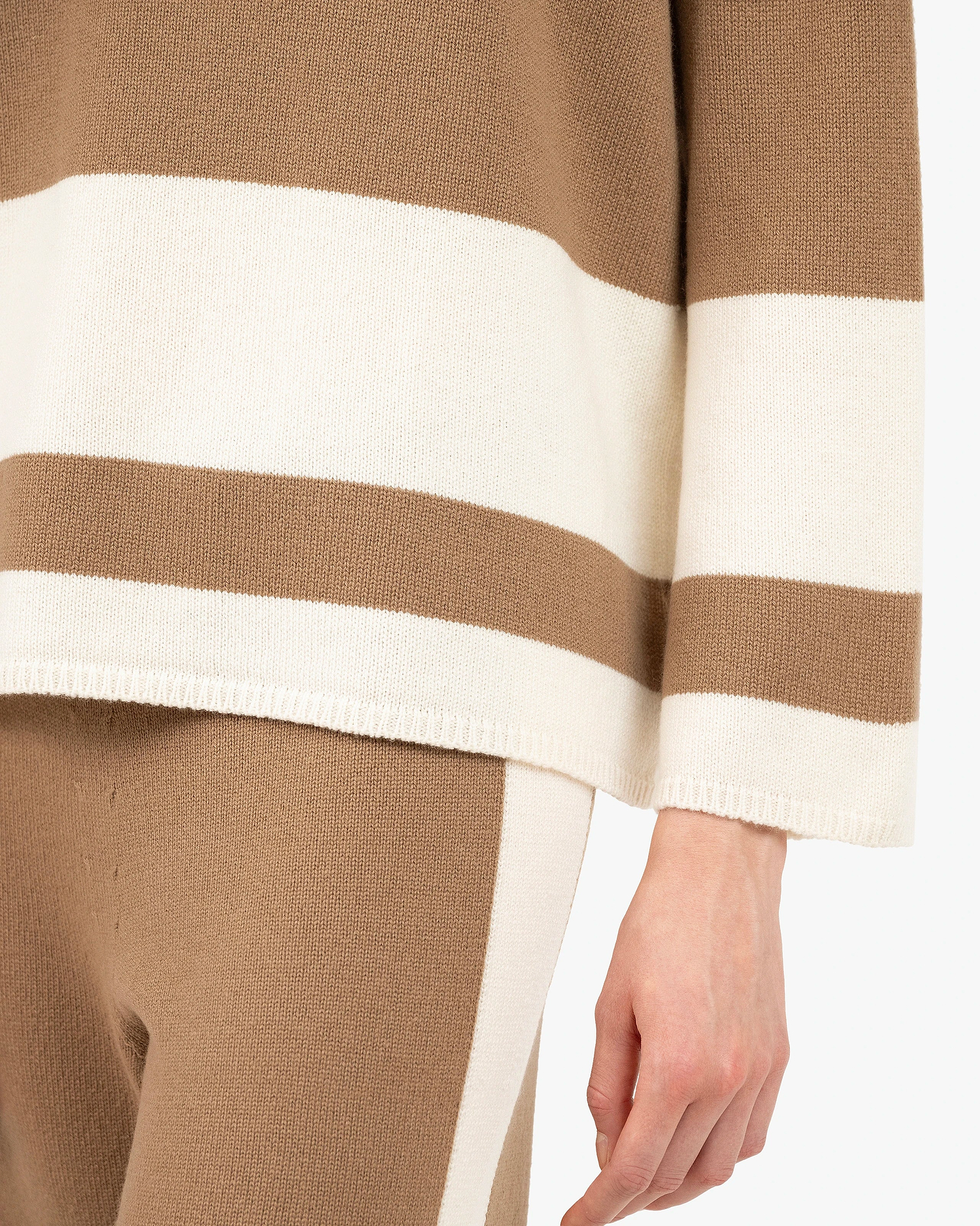 Cortona Mock Neck Sweater - Camel Cashmere