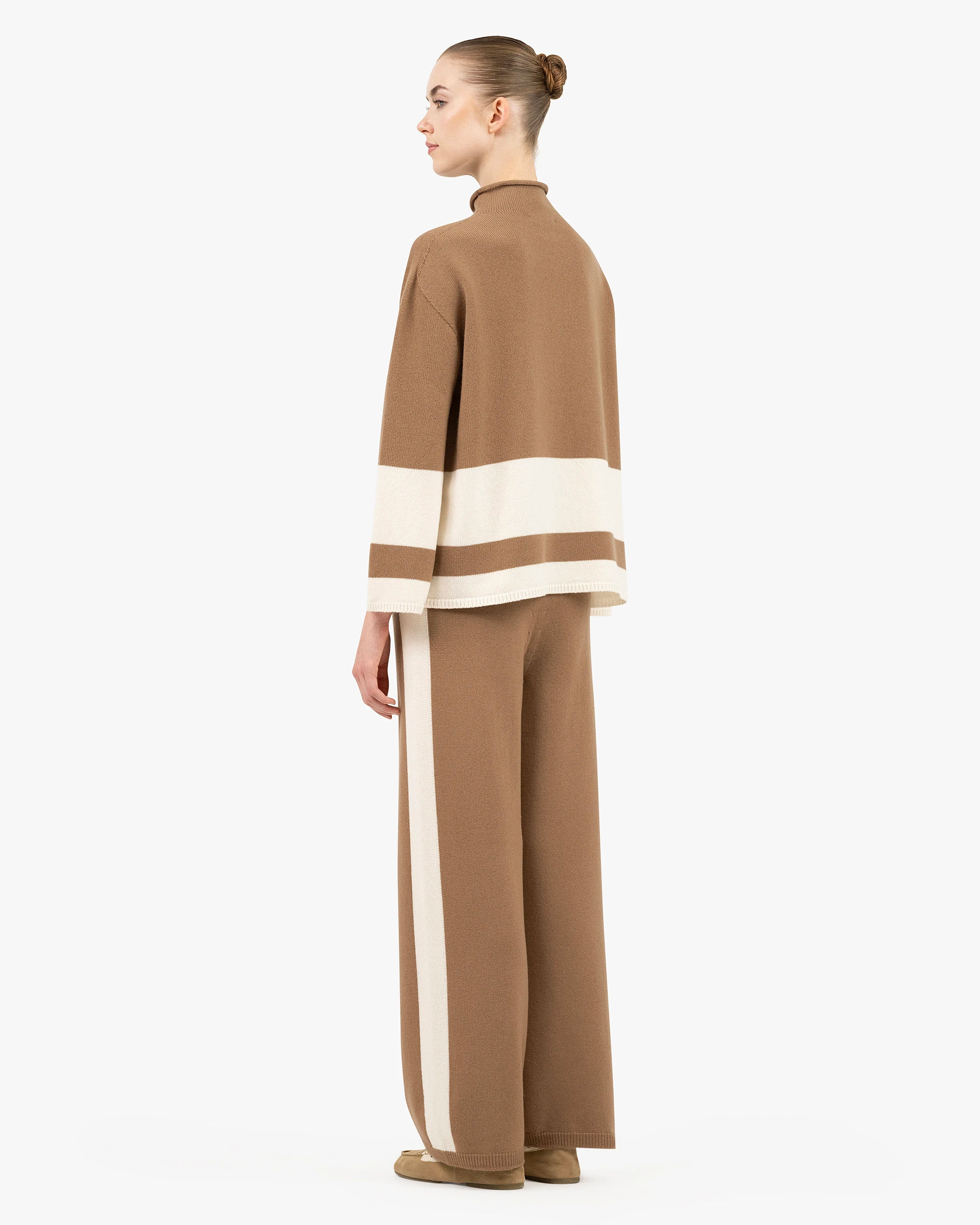 Cortona Mock Neck Sweater - Camel Cashmere