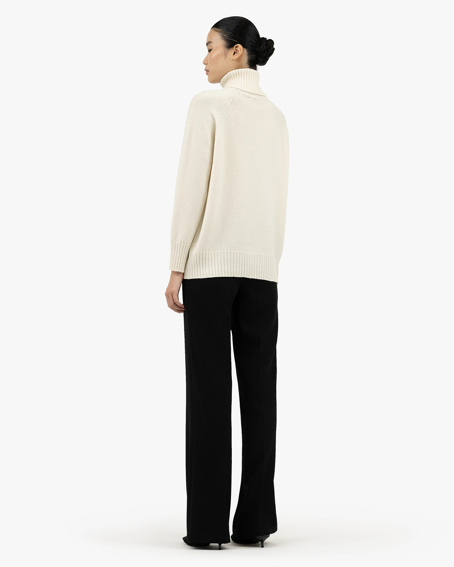 Women's Cortona Turtleneck Sweater - White Cashmere