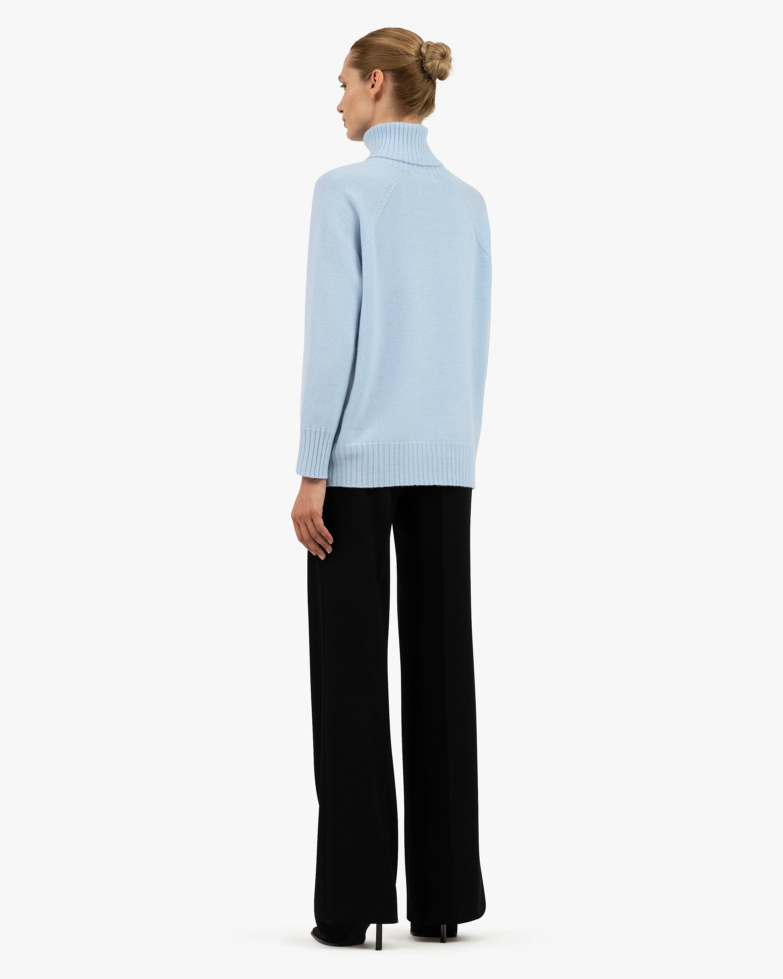 Women's Cortona Turtleneck Sweater - Light Blue Cashmere
