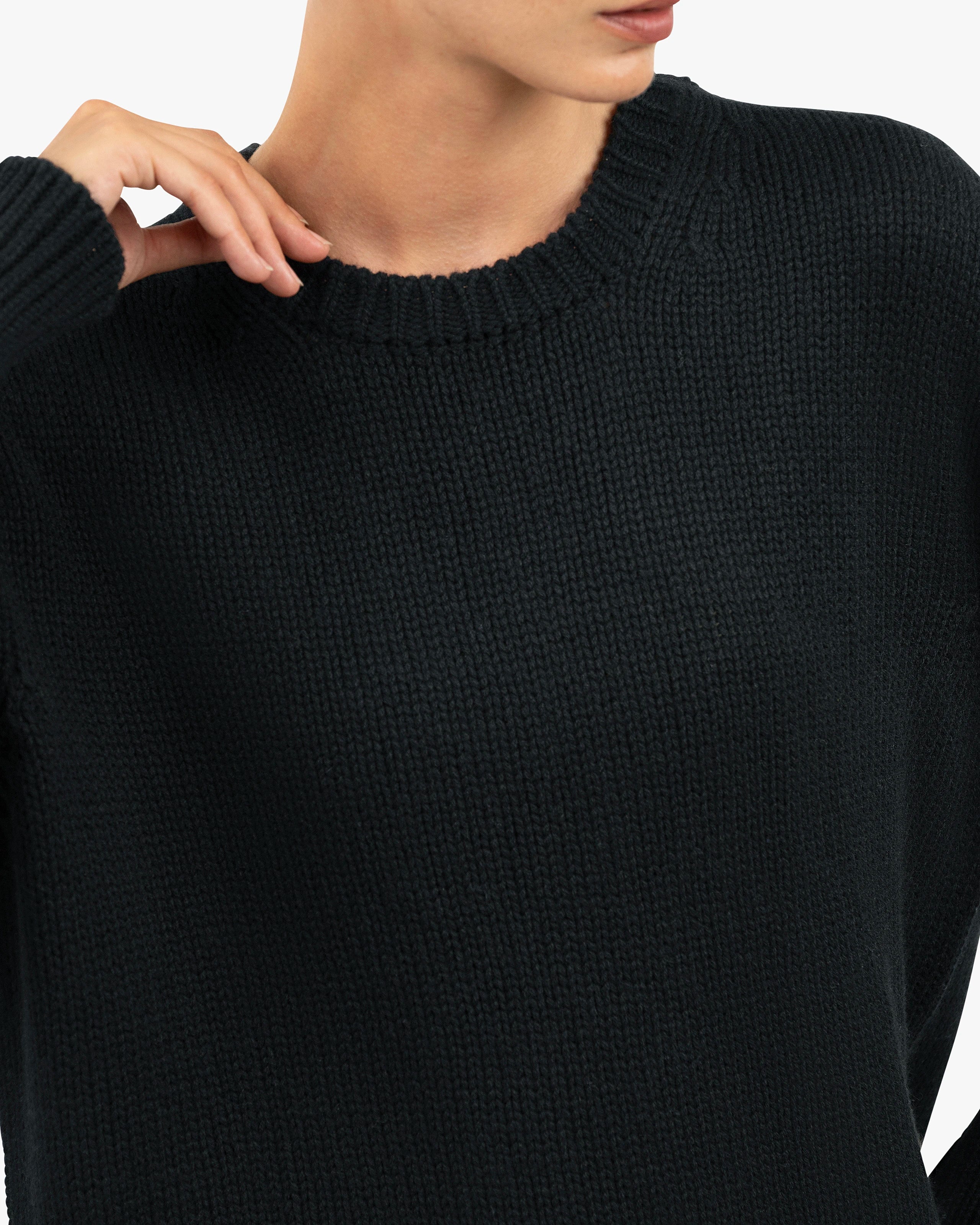 Women's Dalmar Crew Neck Sweater - Black Merino / Cashmere