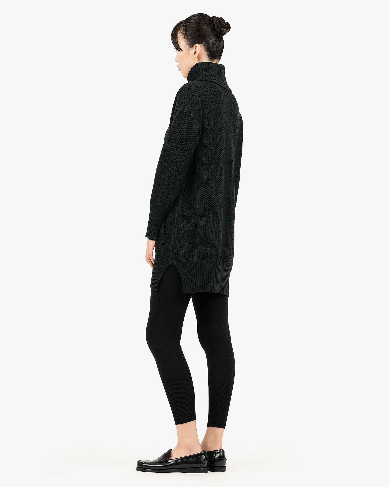 Women's Dalmar Turtleneck Sweater - Black Merino / Cashmere