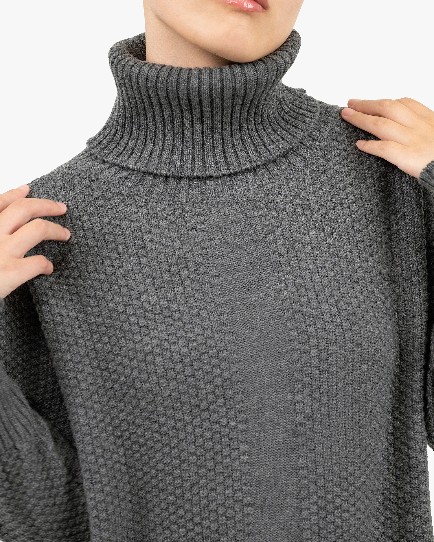 Women's Dalmar Turtleneck Sweater - Medium Grey Merino / Cashmere