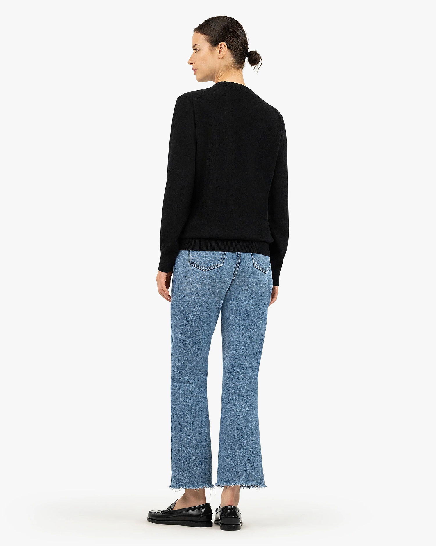 Essential Boyfriend Sweater - Black Cashmere