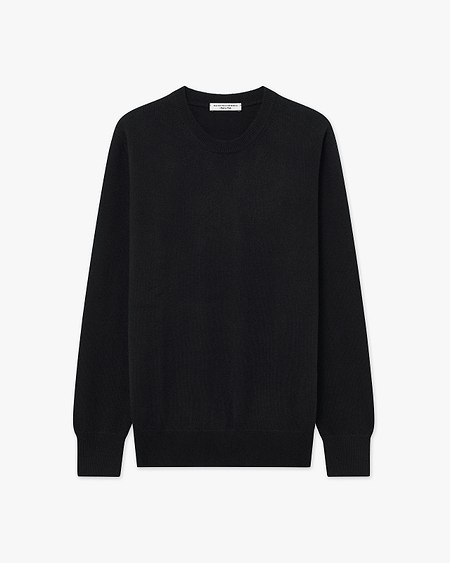 Essential Boyfriend Sweater - Black Cashmere