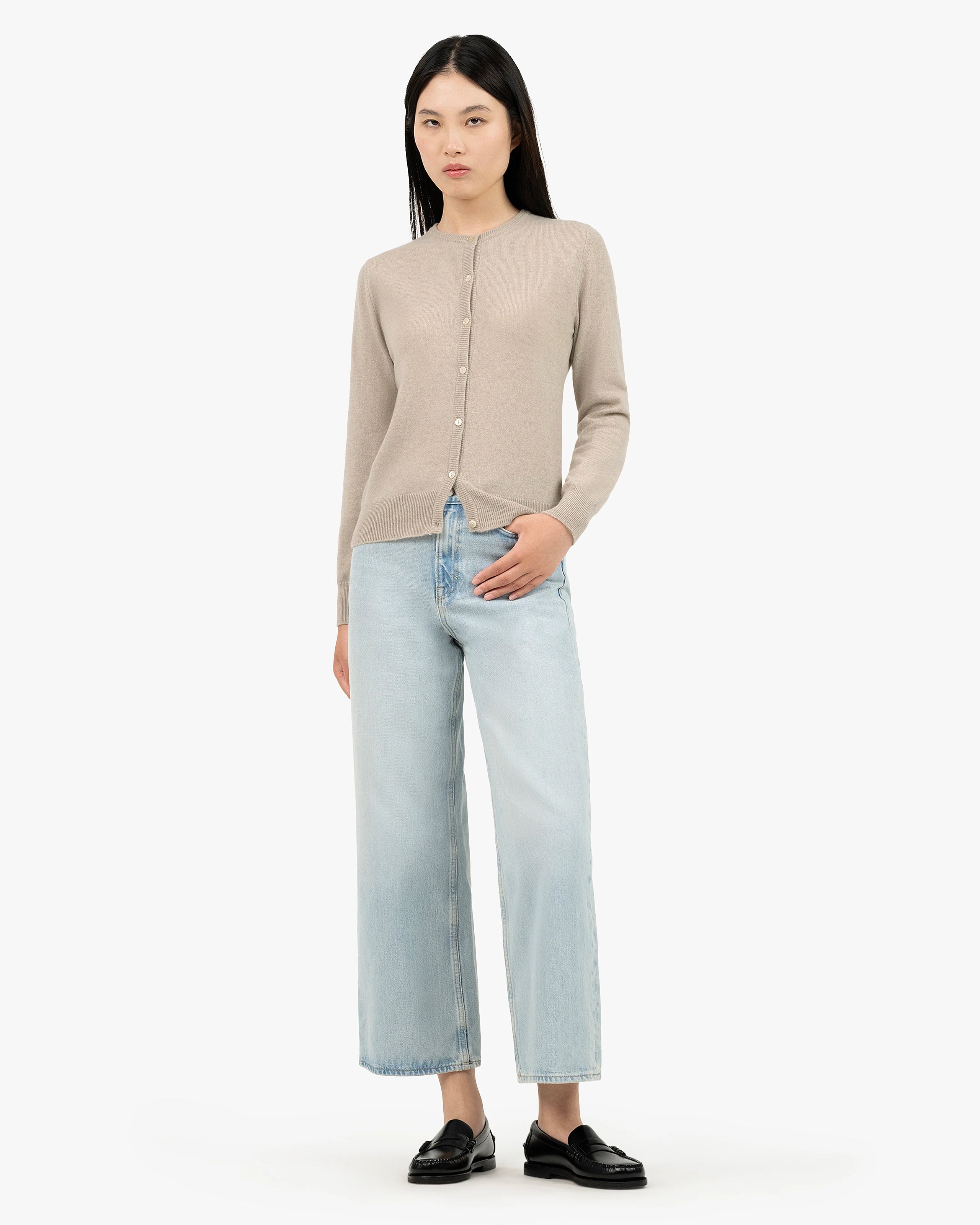 Essential Crew Neck Cardigan - Beige Cashmere