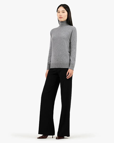 Women's Essential Turtleneck Sweater - Medium Grey Cashmere