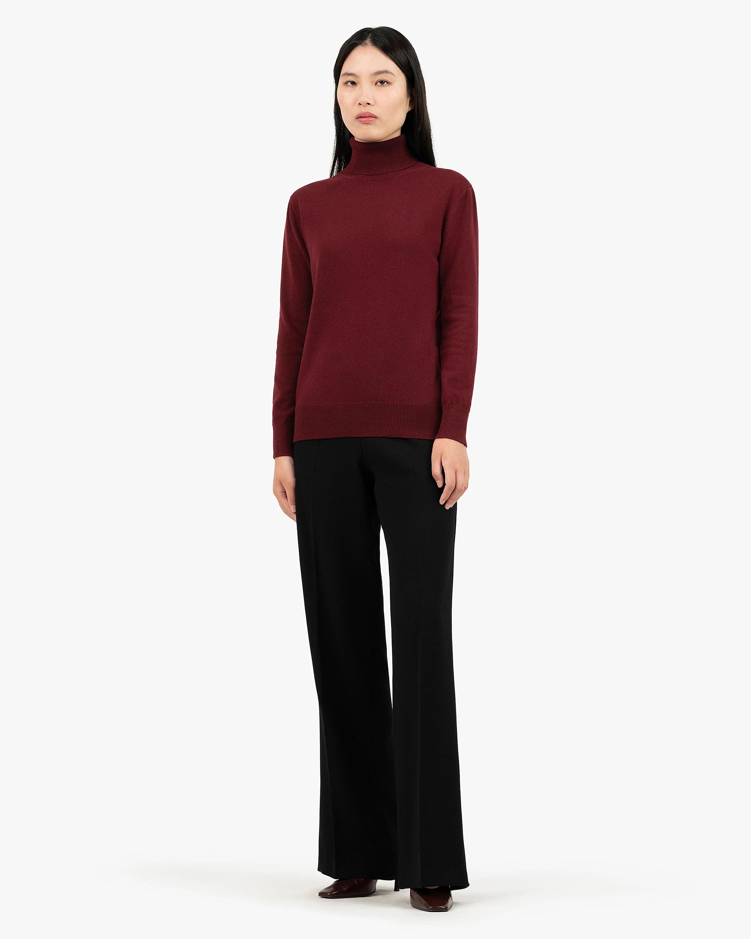 Women's Essential Turtleneck Sweater - Bordeaux Cashmere
