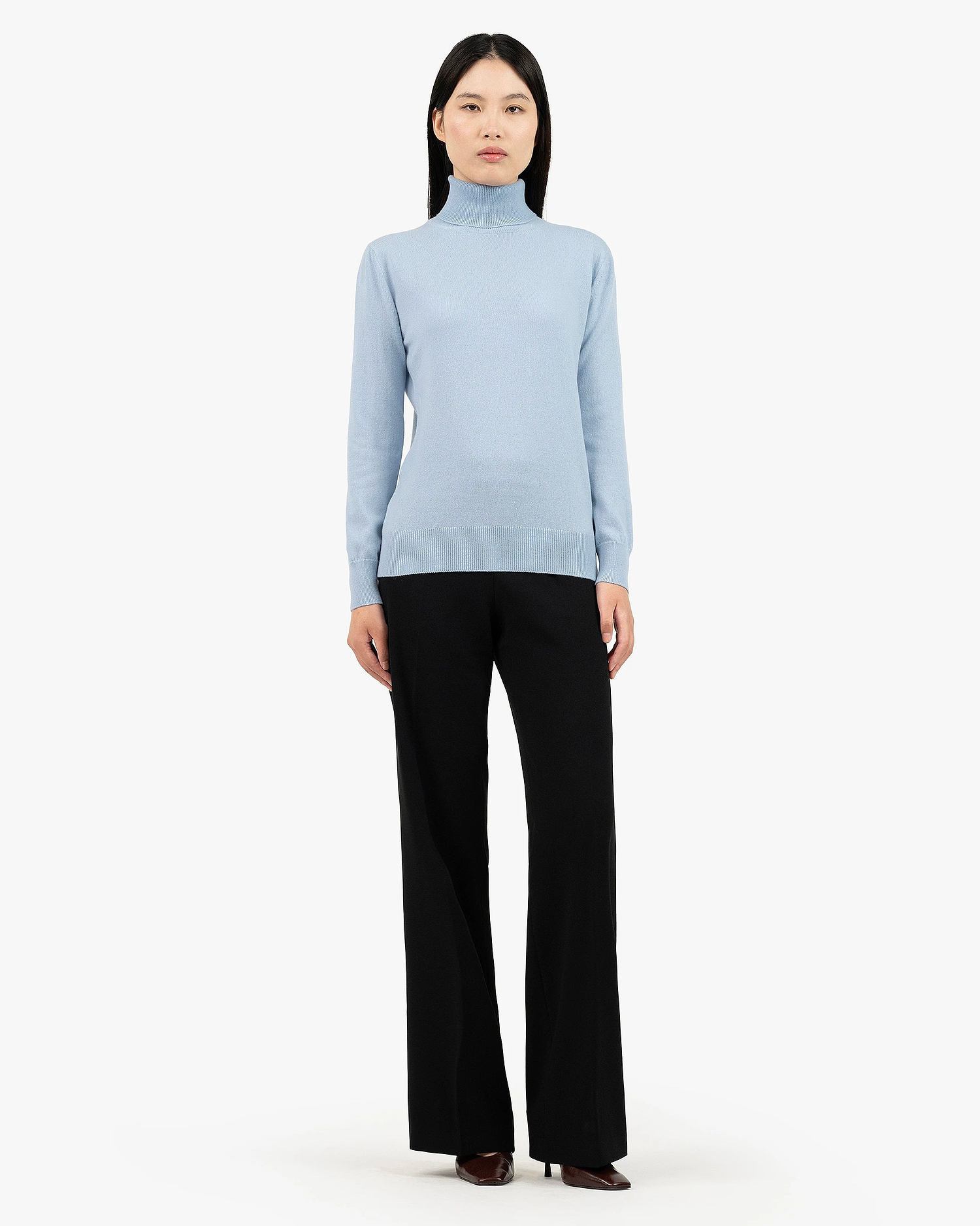 Women's Essential Turtleneck Sweater - Light Blue Cashmere
