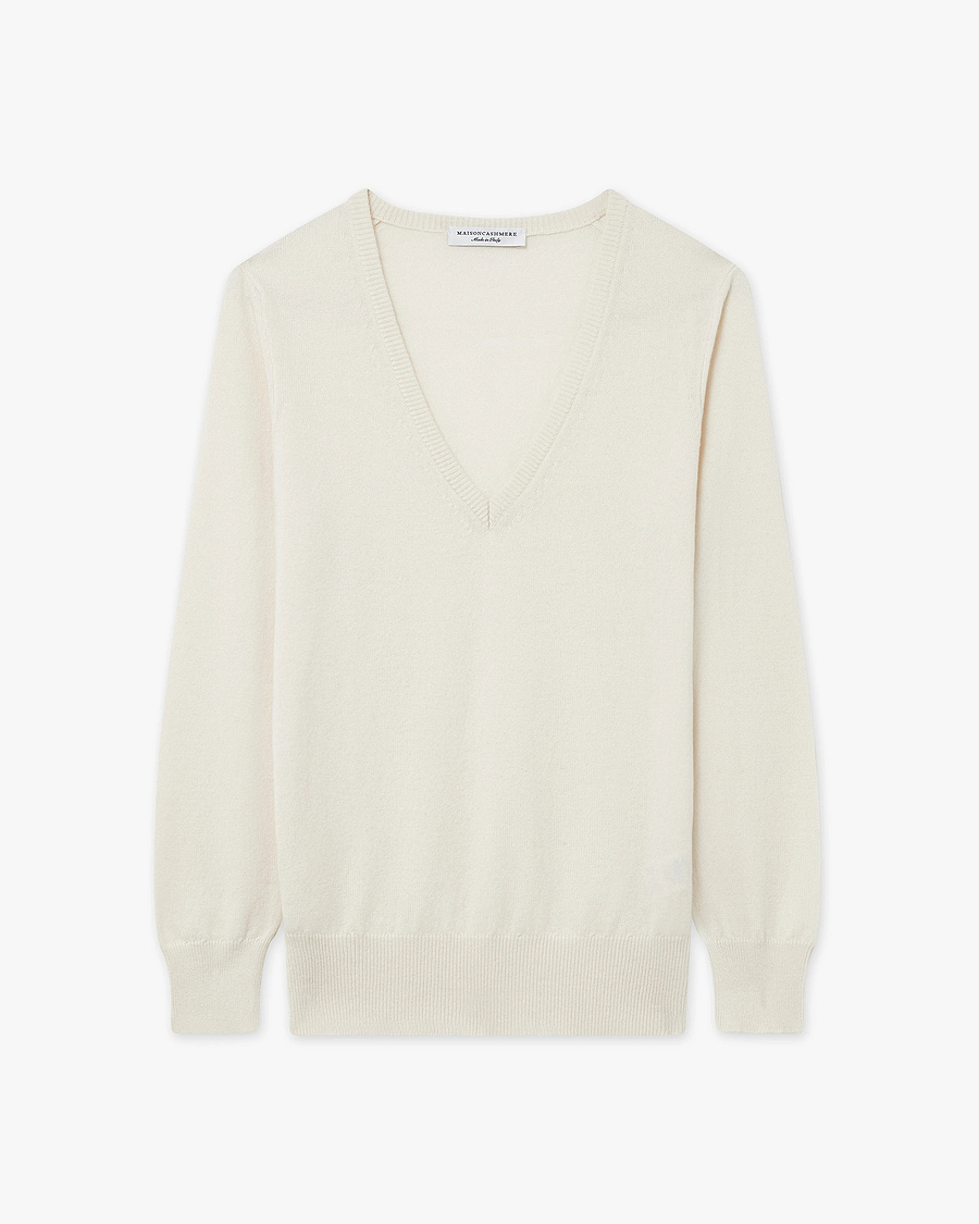 Women's Essential V-Neck Sweater - White Cashmere