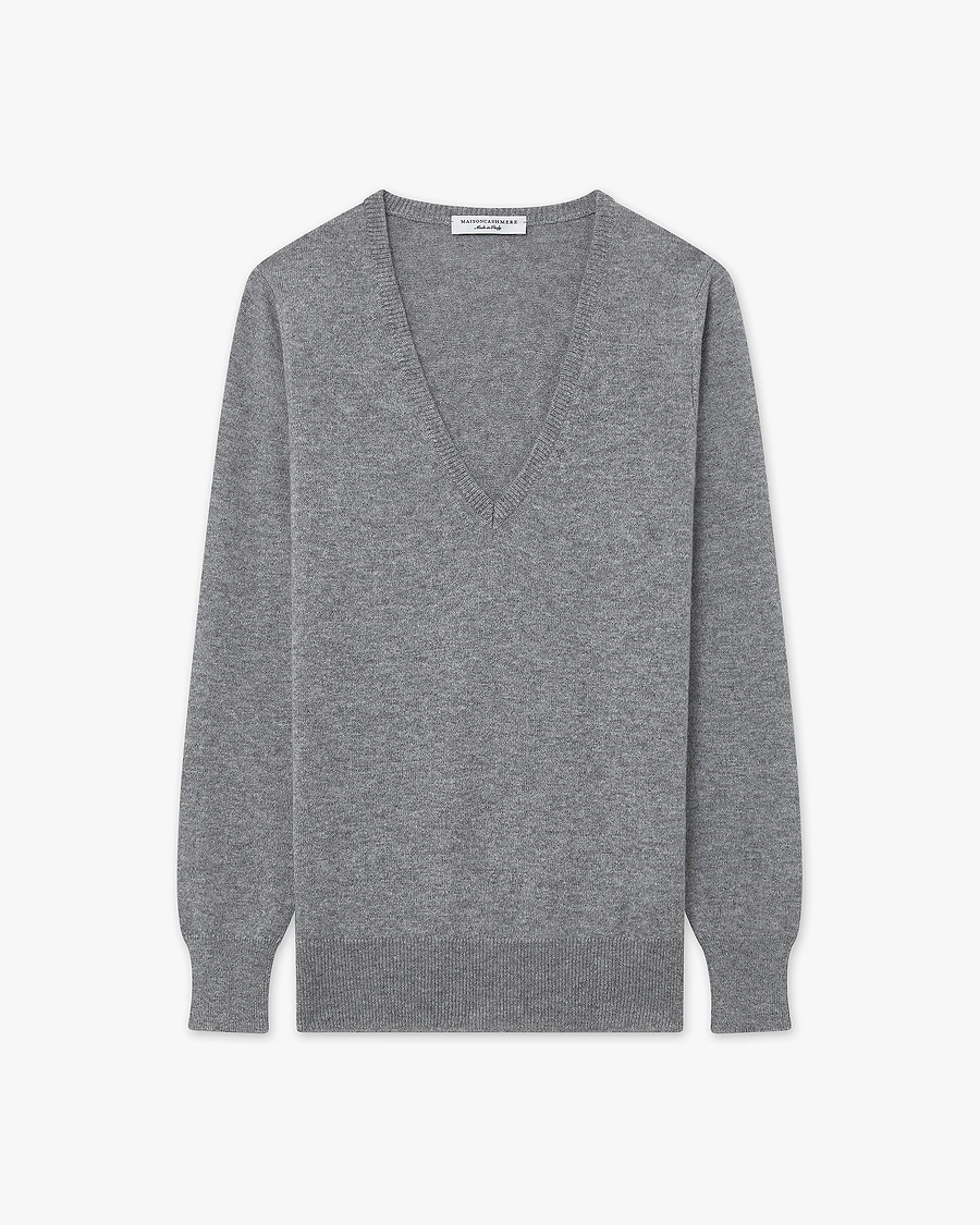 Women's Essential V-Neck Sweater - Medium Grey Cashmere