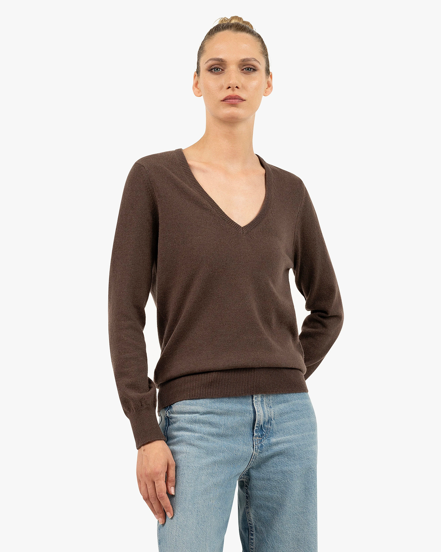 Women's Essential V-Neck Sweater - Brown Cashmere