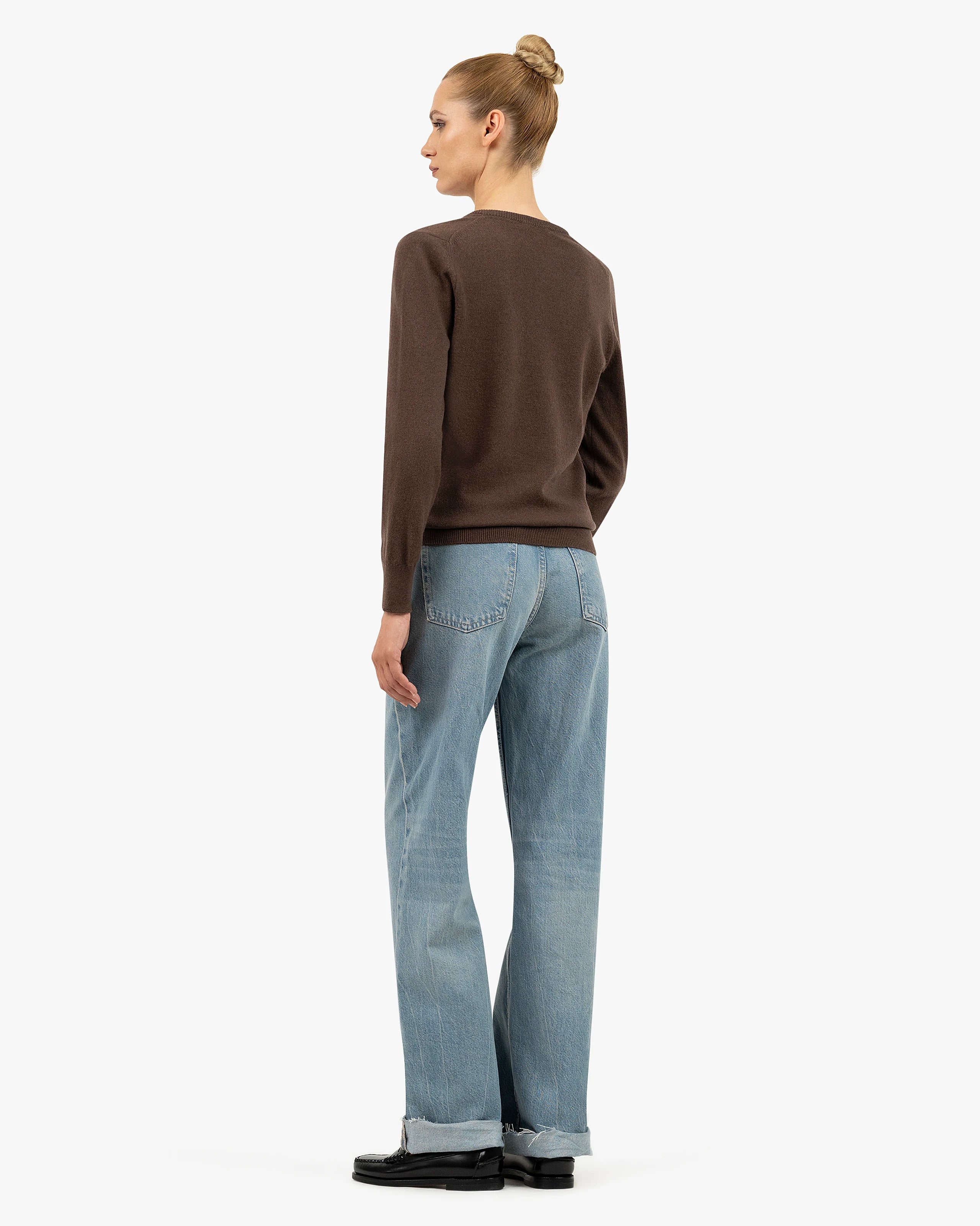 Women's Essential V-Neck Sweater - Brown Cashmere