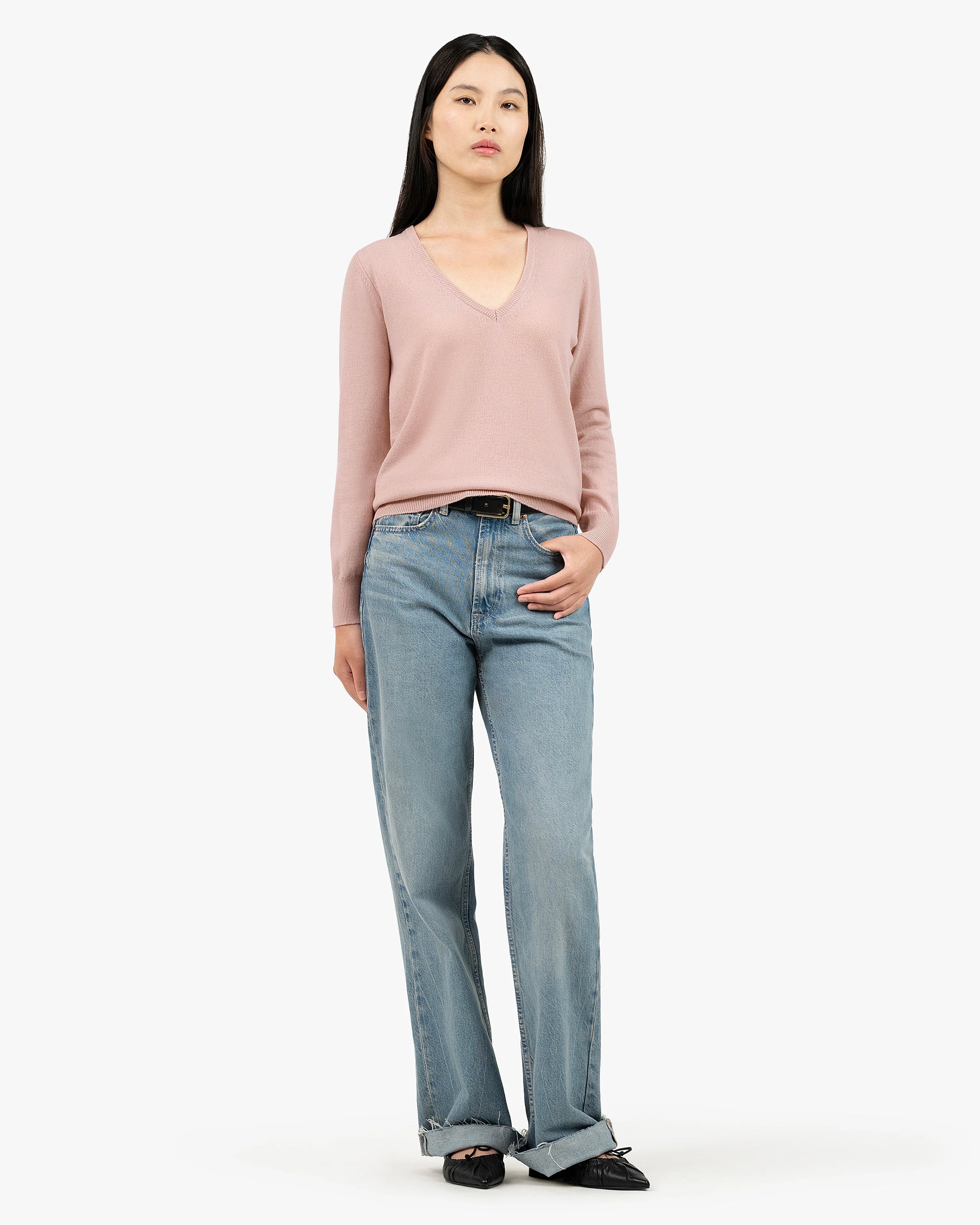 Women's Essential V-Neck Sweater - Rose Cashmere