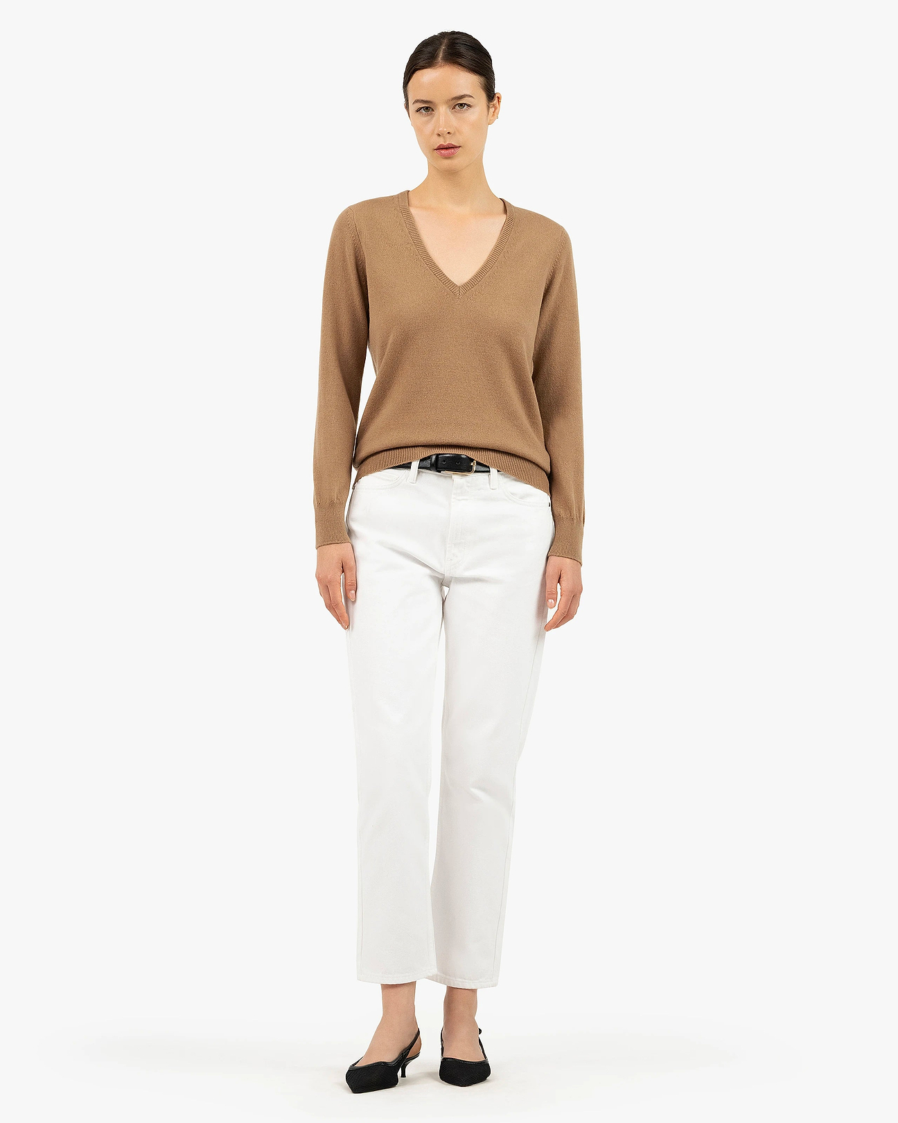 Women's Essential Cashmere V-Neck Sweater - Camel | MaisonCashmere