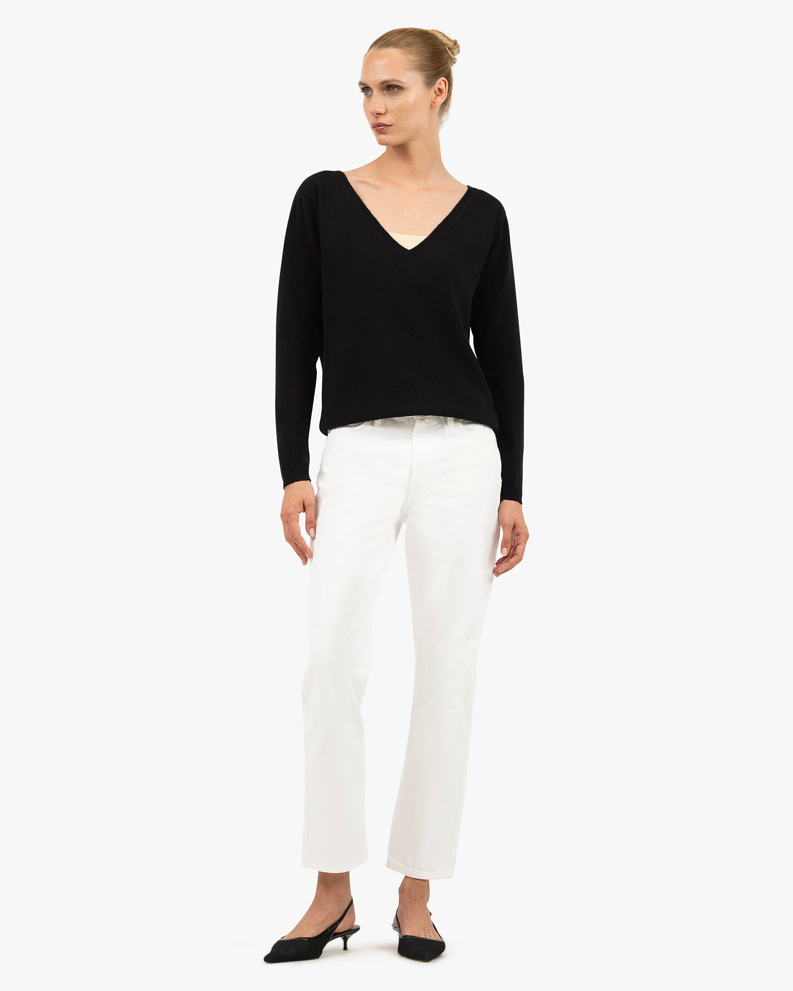 Essential Wide V-Neck Sweater - Black Cashmere