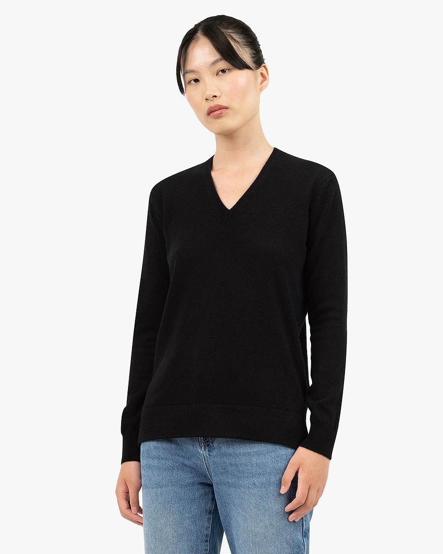 Women's Florenz V-Neck Sweater - Black Cashmere