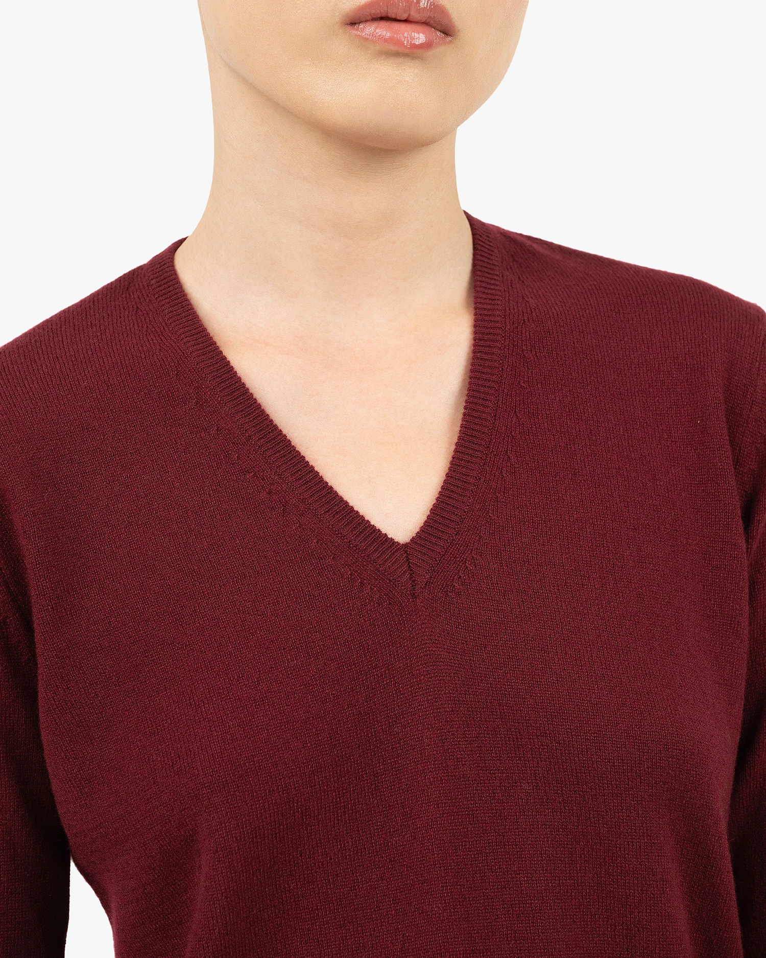Women's Florenz V-Neck Sweater - Bordeaux Cashmere