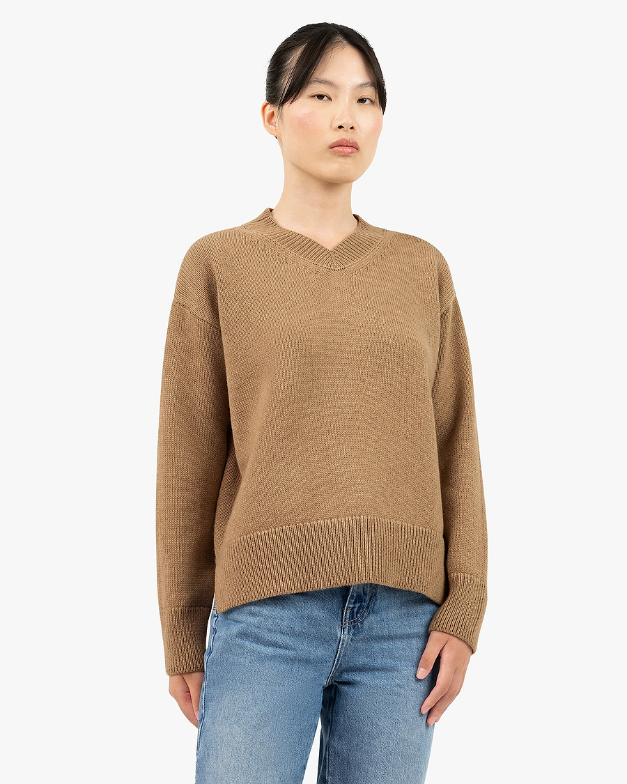 Women's Funes V-Neck Sweater - Hazelnut Merino