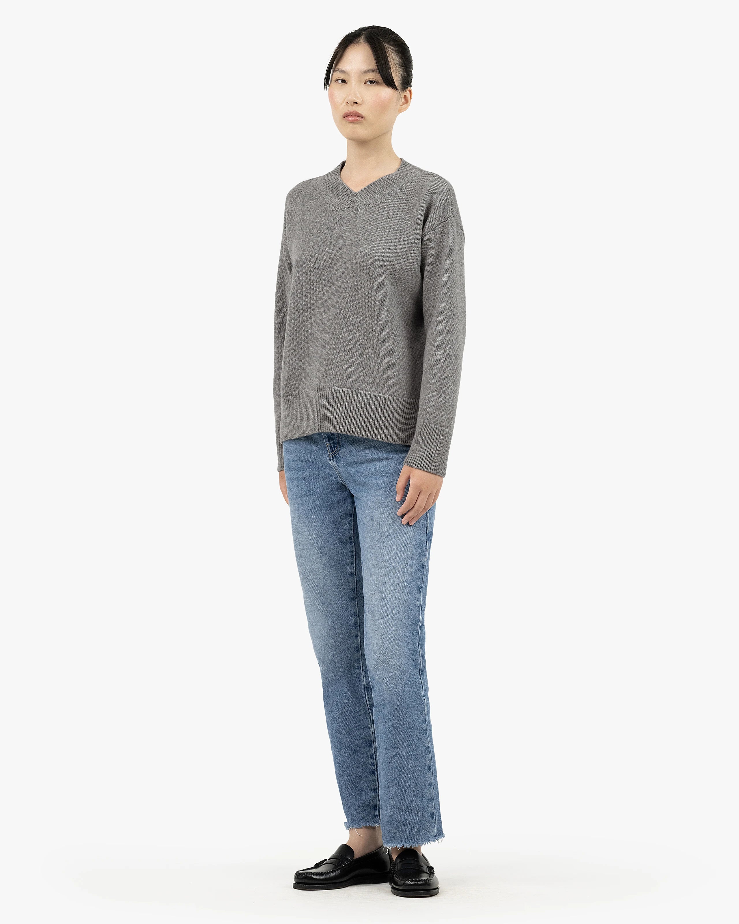 Women's Funes V-Neck Sweater - Grey Merino