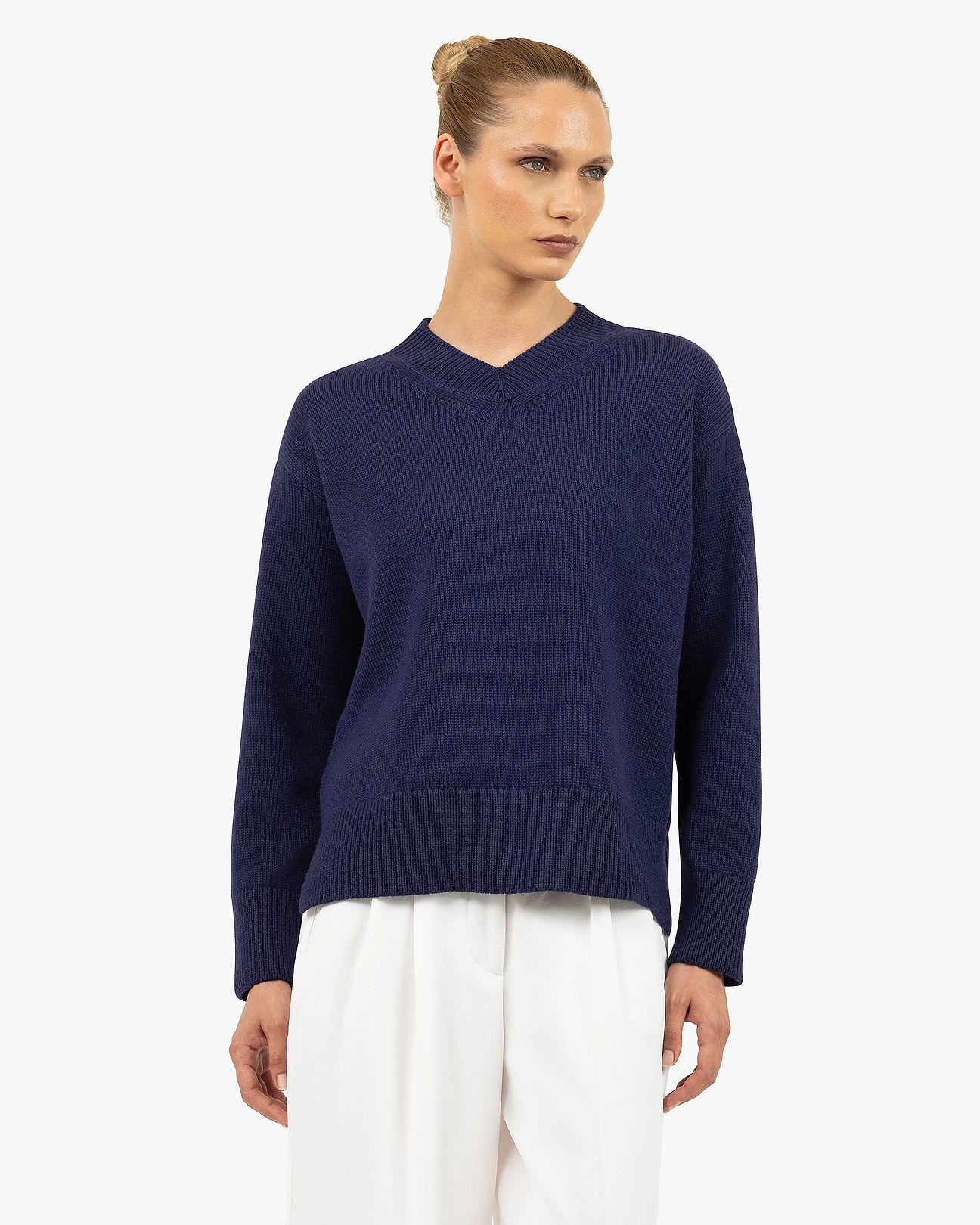 Women's Funes Merino V-Neck Sweater - Blue | MaisonCashmere