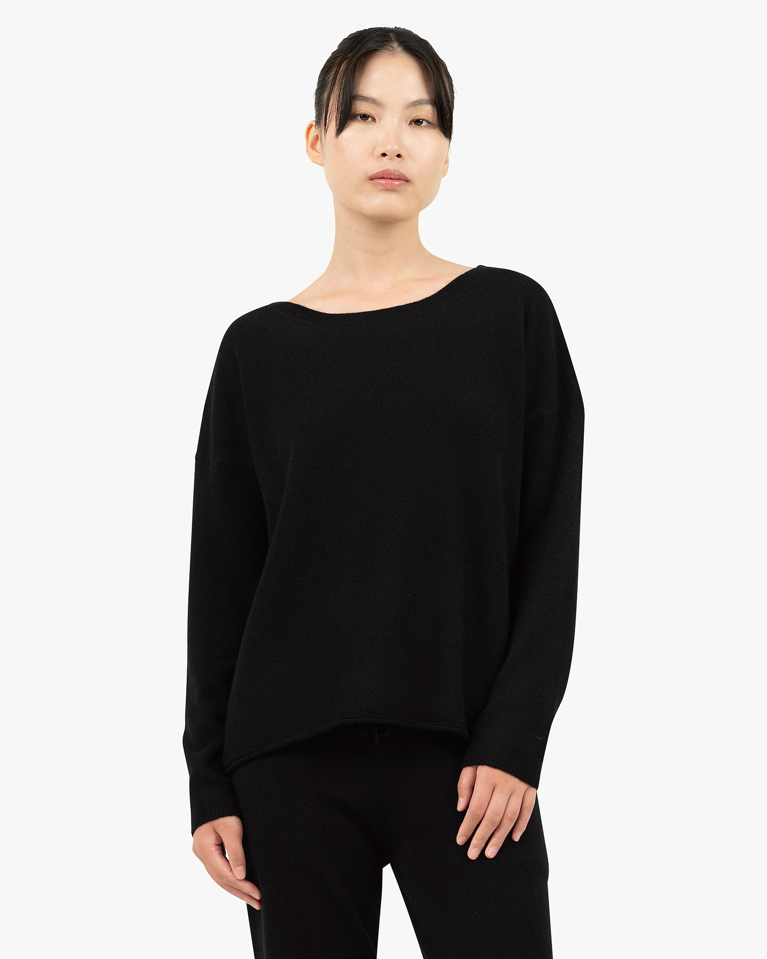 Lightness Crew Neck Sweater - Black Cashmere
