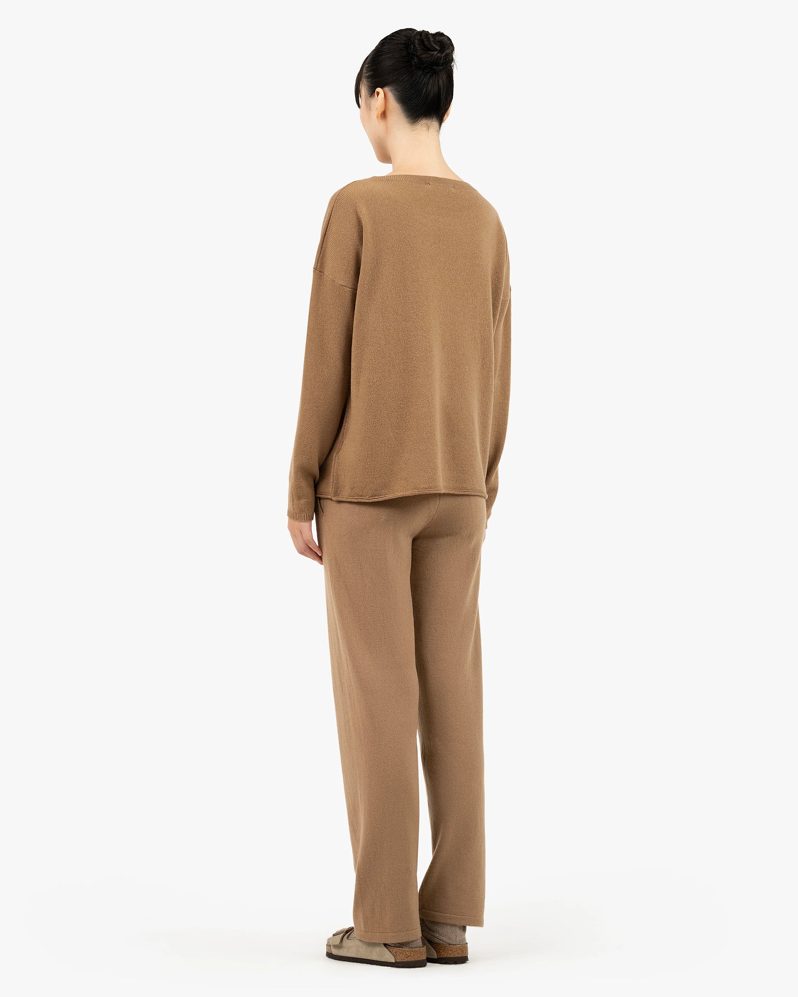 Lightness Crew Neck Sweater - Camel Cashmere