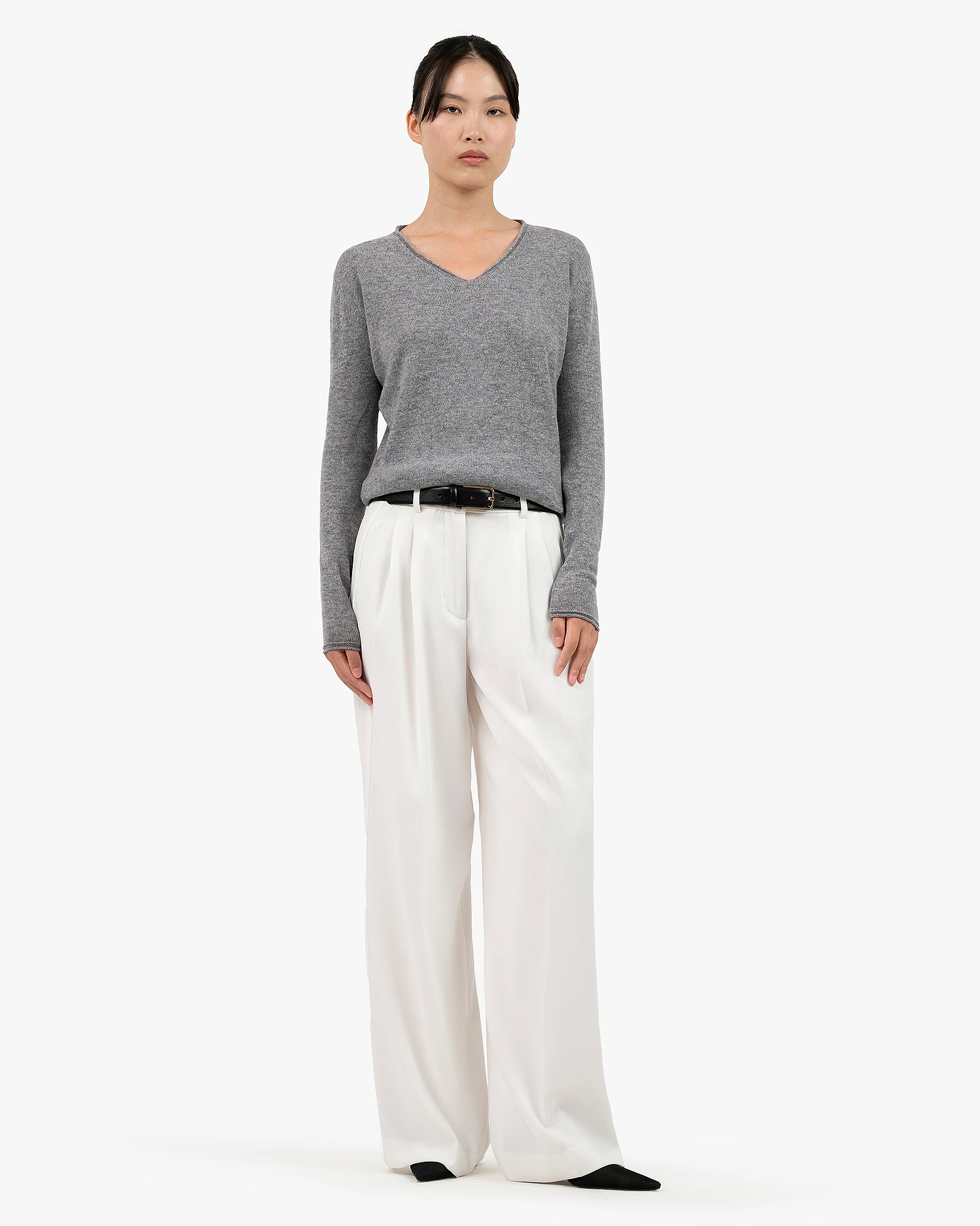 Lightness V-Neck Sweater - Medium Grey Cashmere