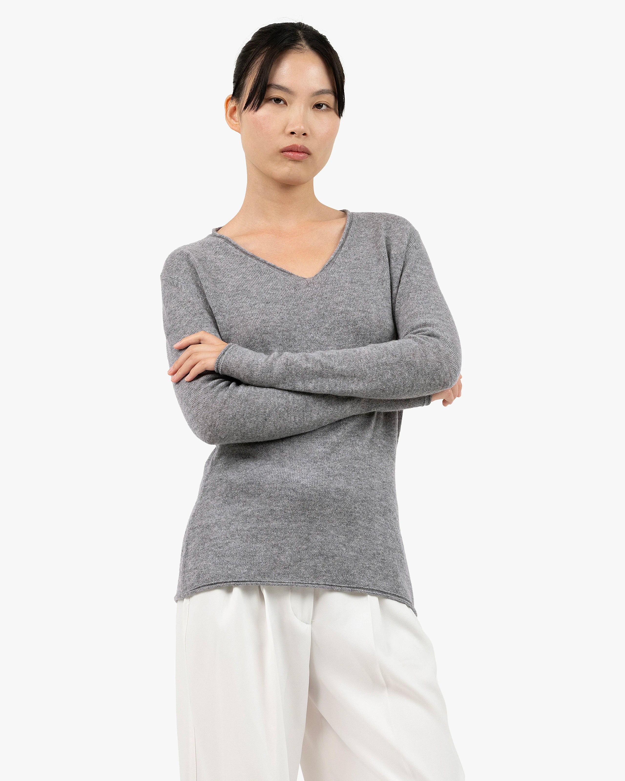 Lightness V-Neck Sweater - Medium Grey Cashmere