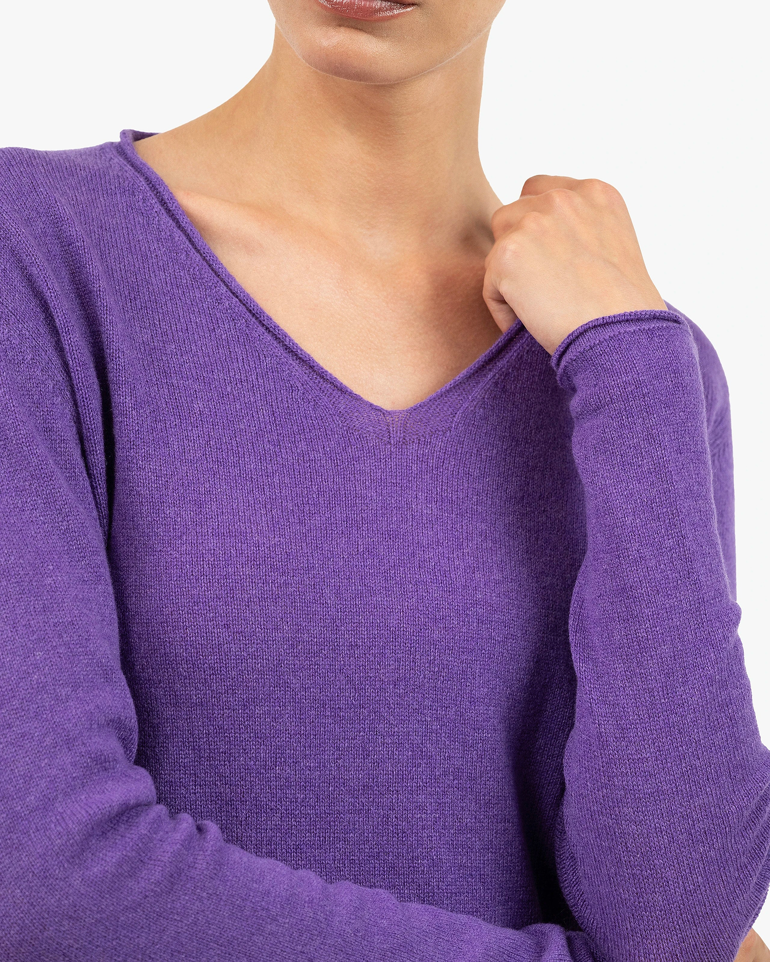 Lightness V-Neck Sweater - Purple Cashmere