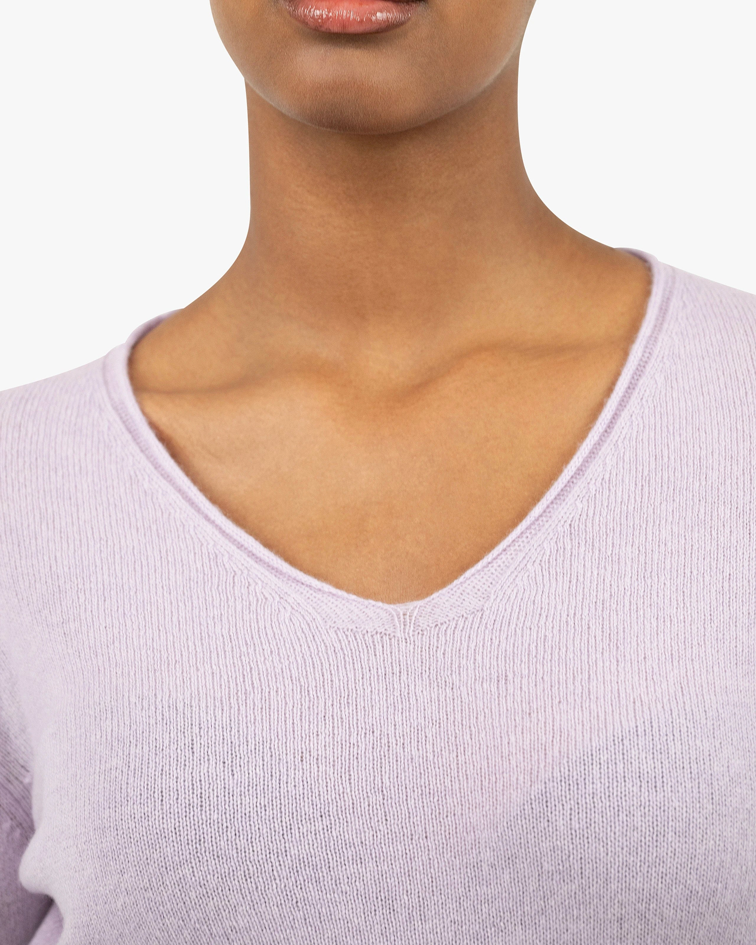 Lightness V-Neck Sweater - Lilac Cashmere