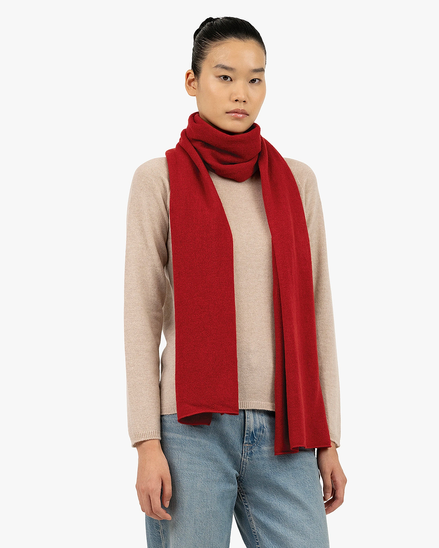 Women's Essential Maxi Scarf - Red Cashmere