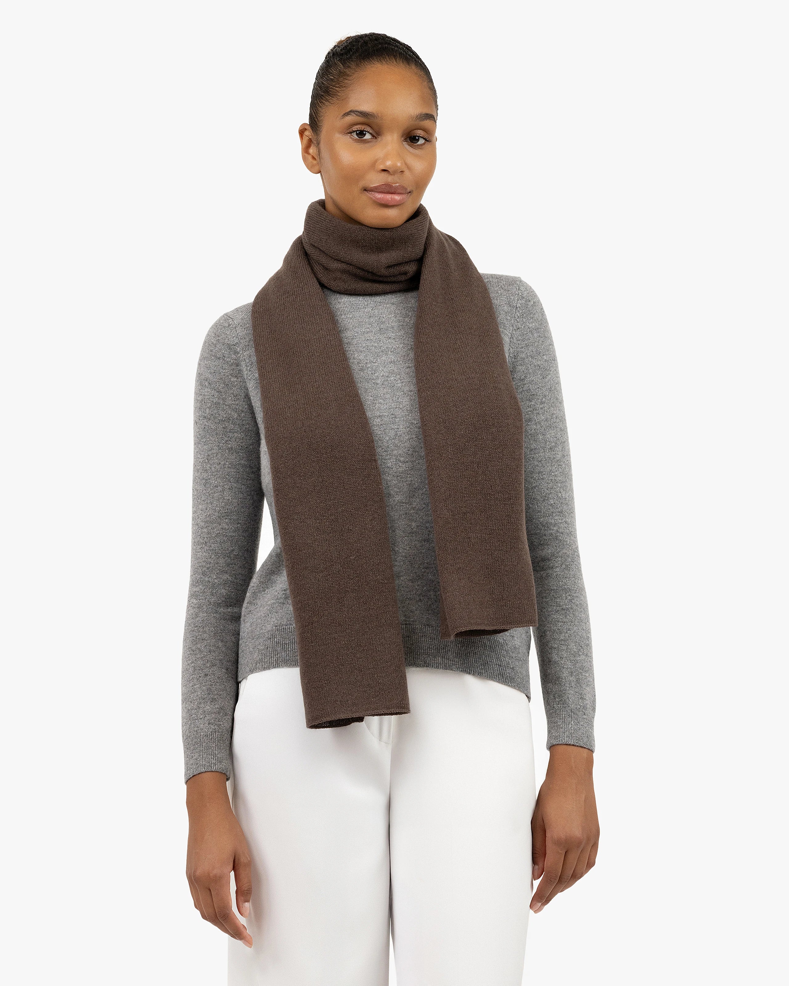 Women's Essential Maxi Scarf - Brown Cashmere