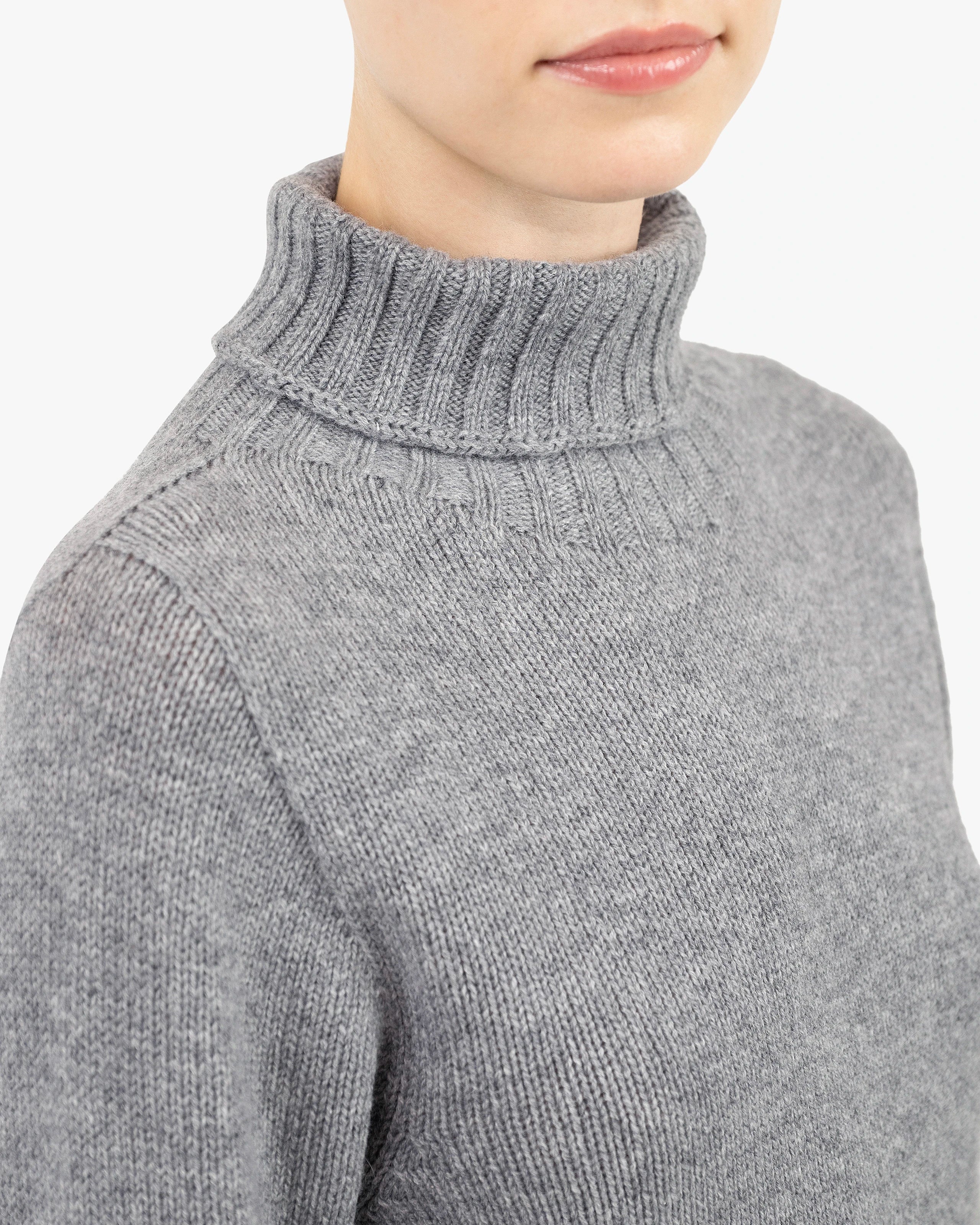 Women's Merano Turtleneck Sweater - Medium Grey Cashmere