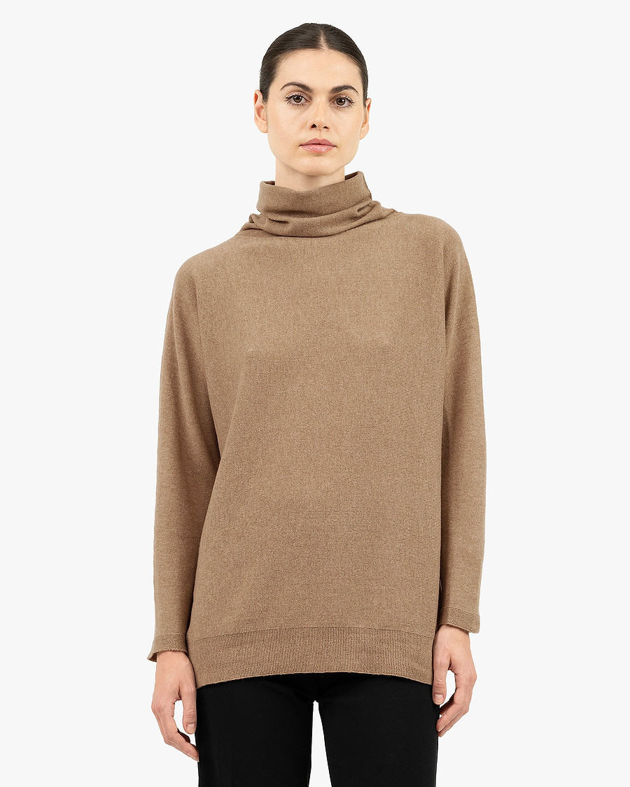 Women's Milford Turtleneck Sweater - Hazelnut Merino