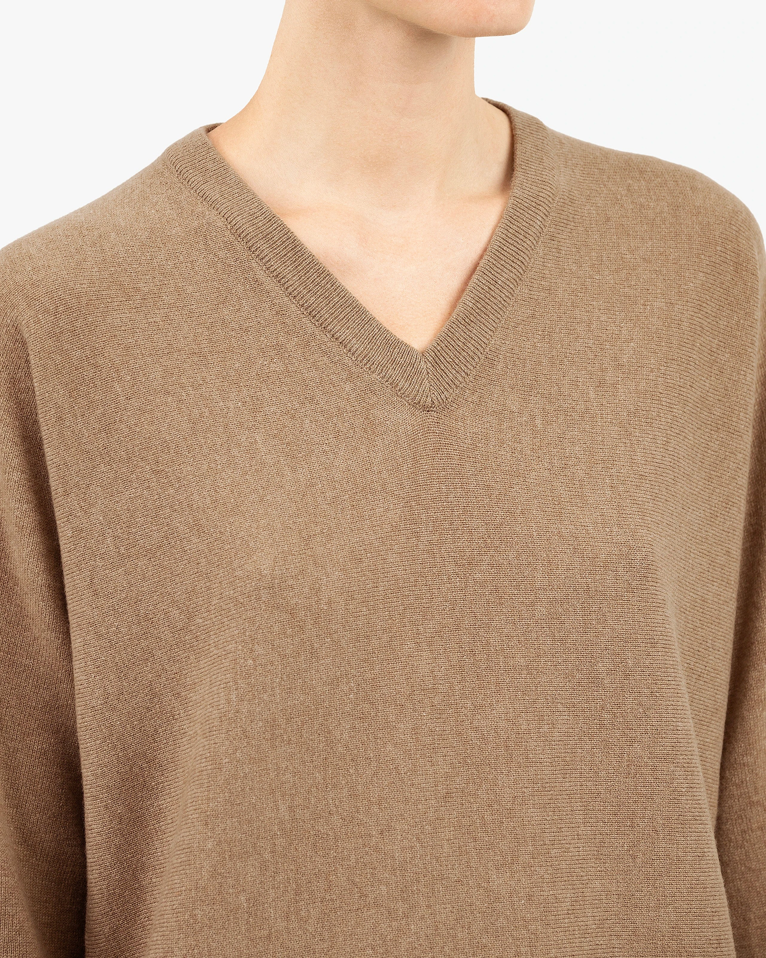 Women's Milford V-Neck Sweater - Hazelnut Merino
