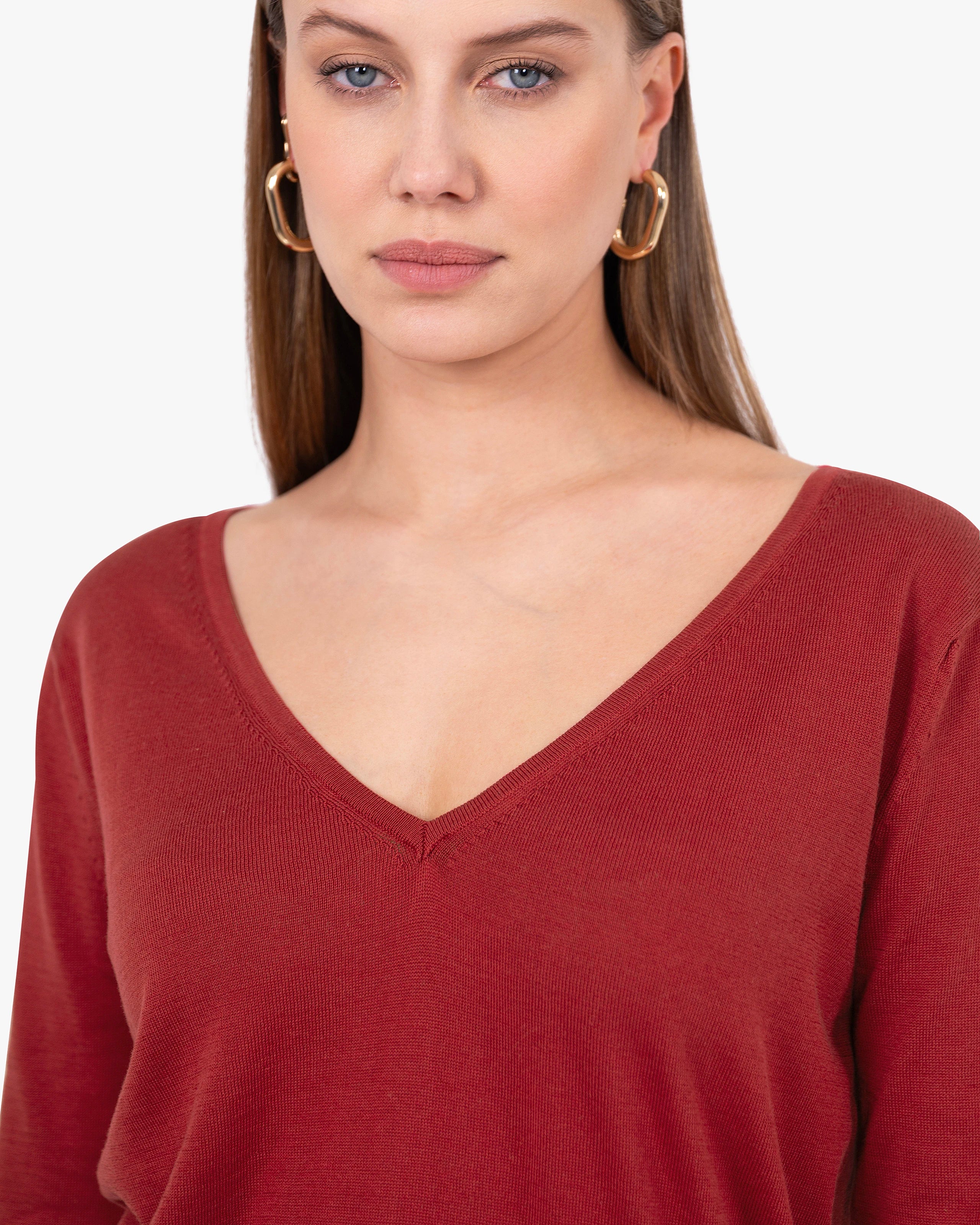 Women's Oasi V-Neck Sweater - Red Cotone