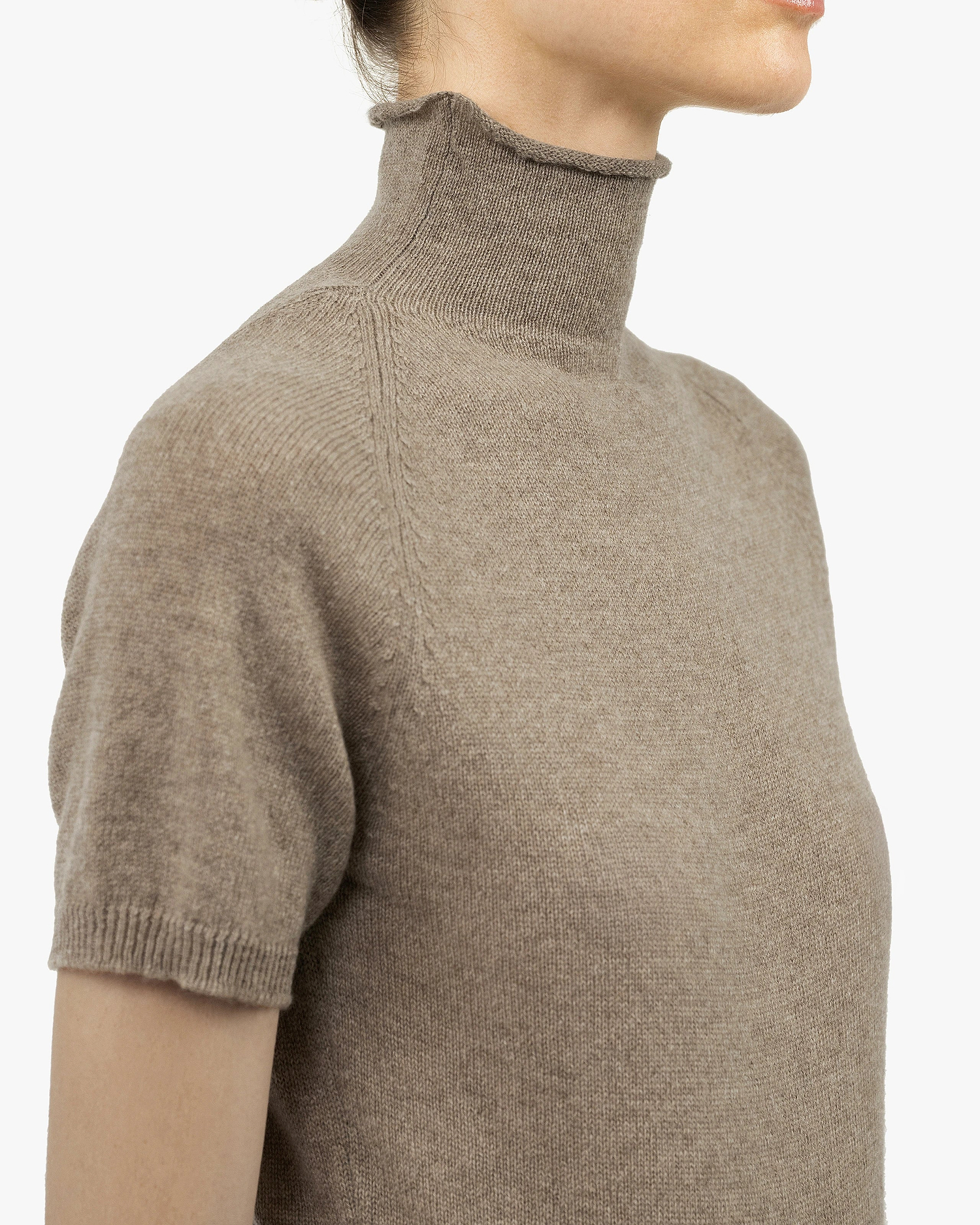 Piuma Mock Neck Tee - Taupe Cashmere