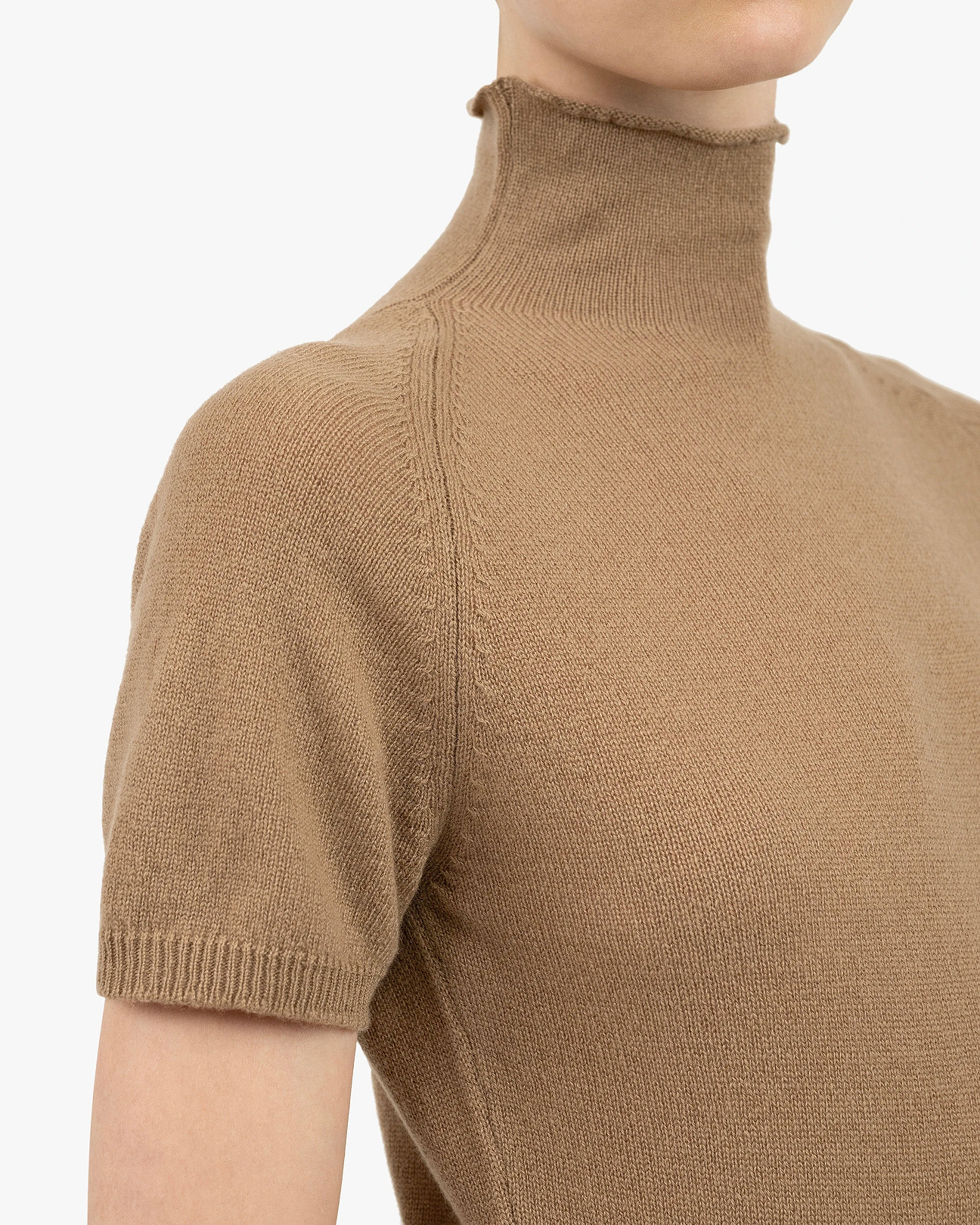 Women's Piuma Cashmere Mock Neck Tee - Camel | MaisonCashmere