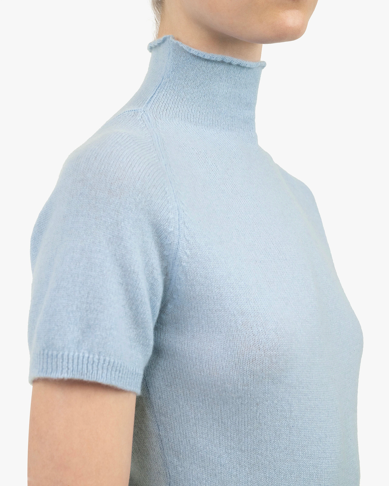 Piuma Mock Neck Tee - Light Blue Cashmere
