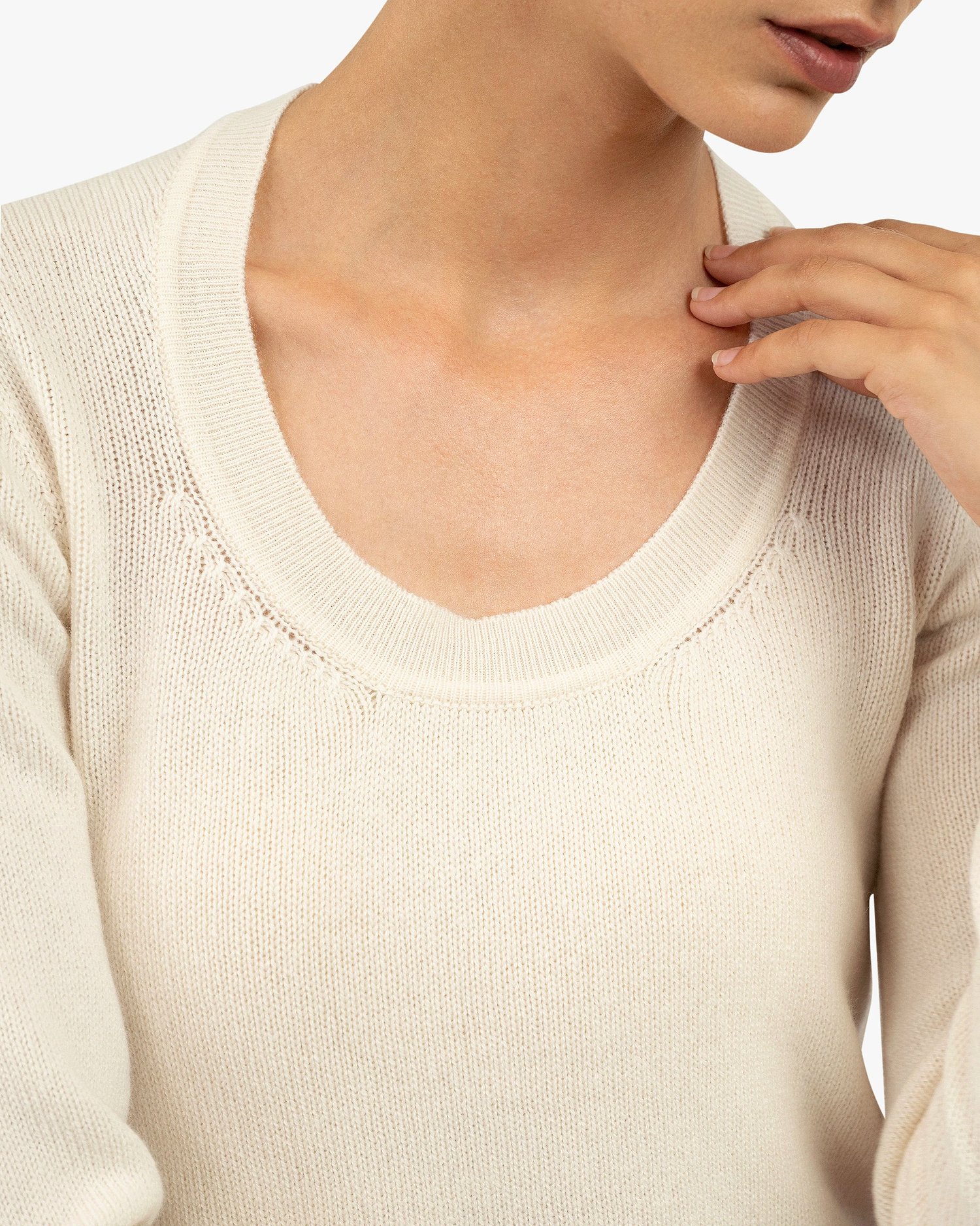 Piuma Wide Neck Sweater - White Cashmere
