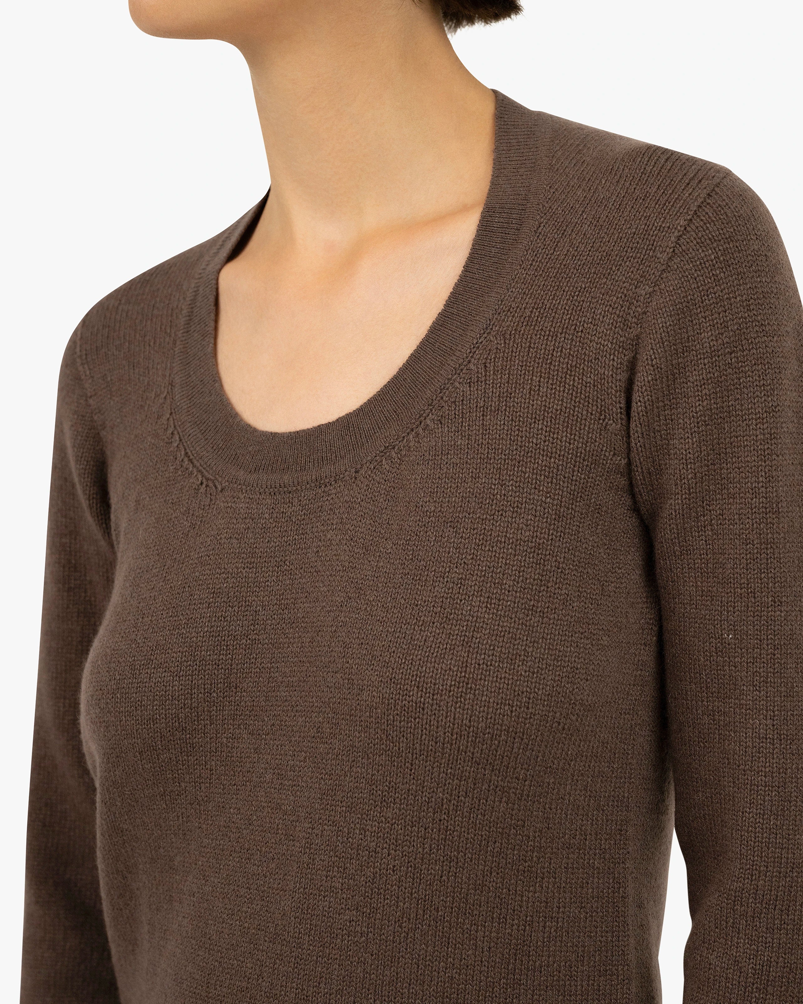 Piuma Wide Neck Sweater - Brown Cashmere