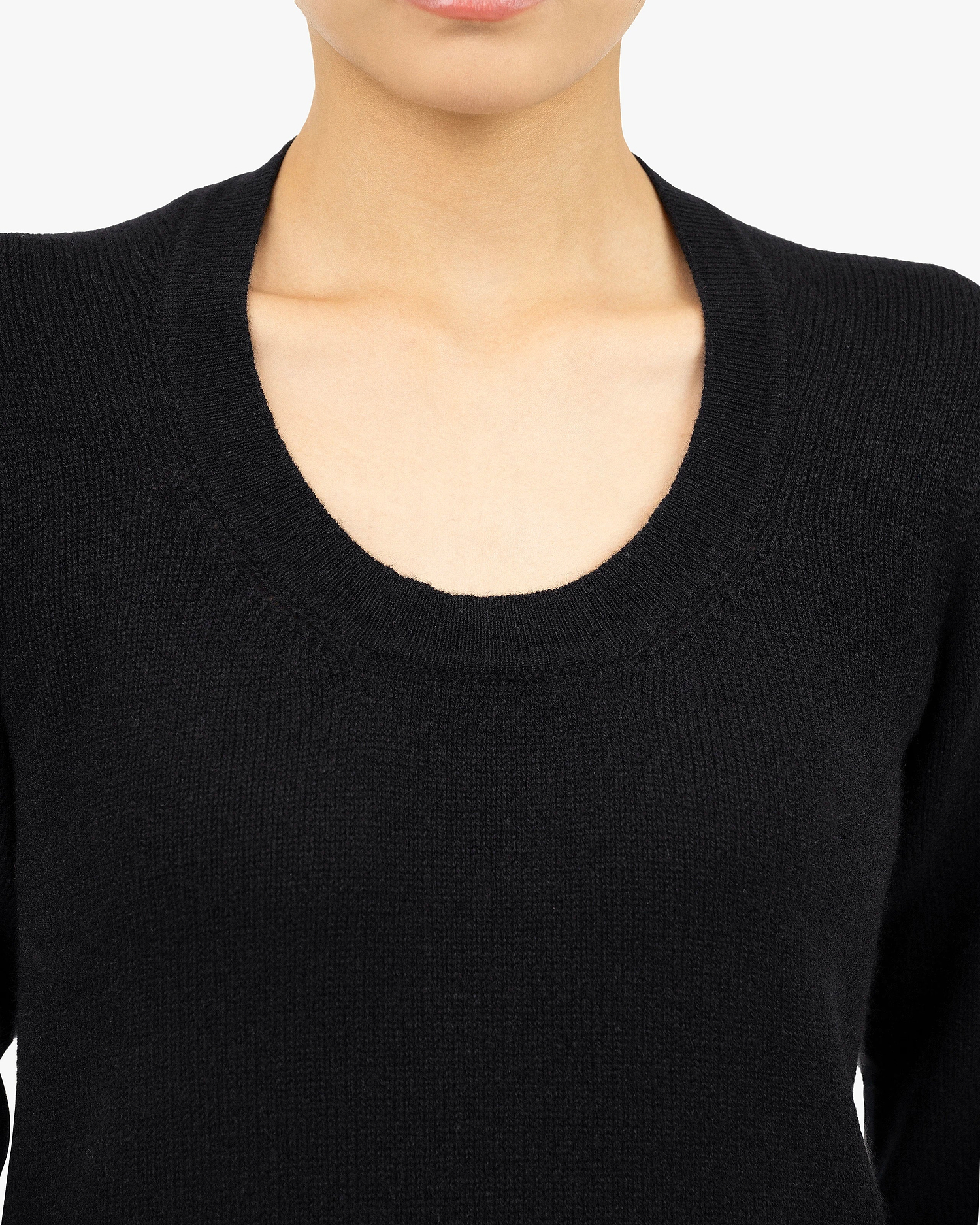 Piuma Wide Neck Sweater - Black Cashmere