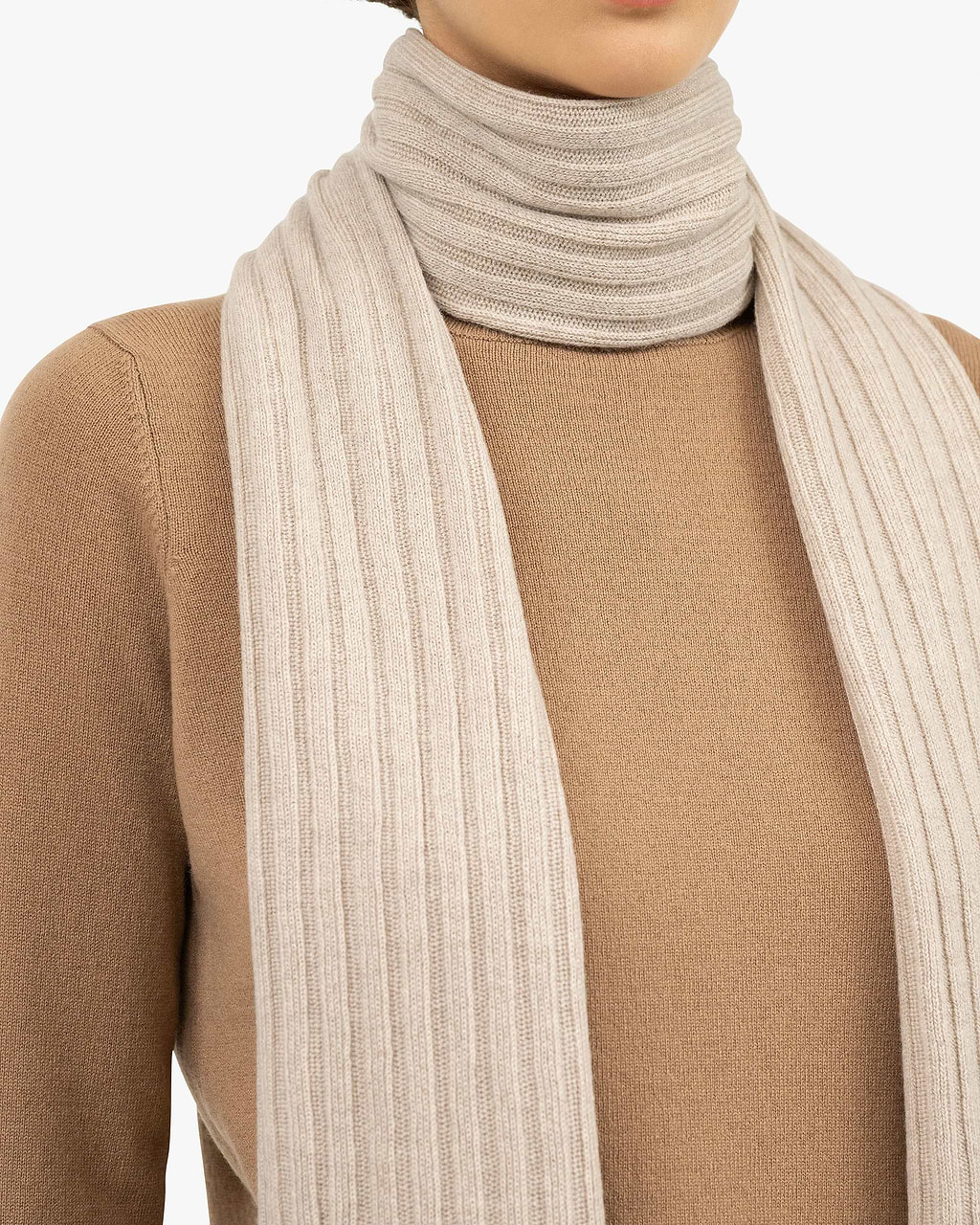 Sciarpa di lana di seta invernale da donna di lusso a doppio cavallo Designer femminile scialli e impacchi di seta quadrati stampati in lana Pashmina 200000297 Sciarpa di lana di seta invernale da donna di lusso a doppio cavallo Designer femminile scialli e impacchi di seta quadrati stampati in lana Pashmina 200000297