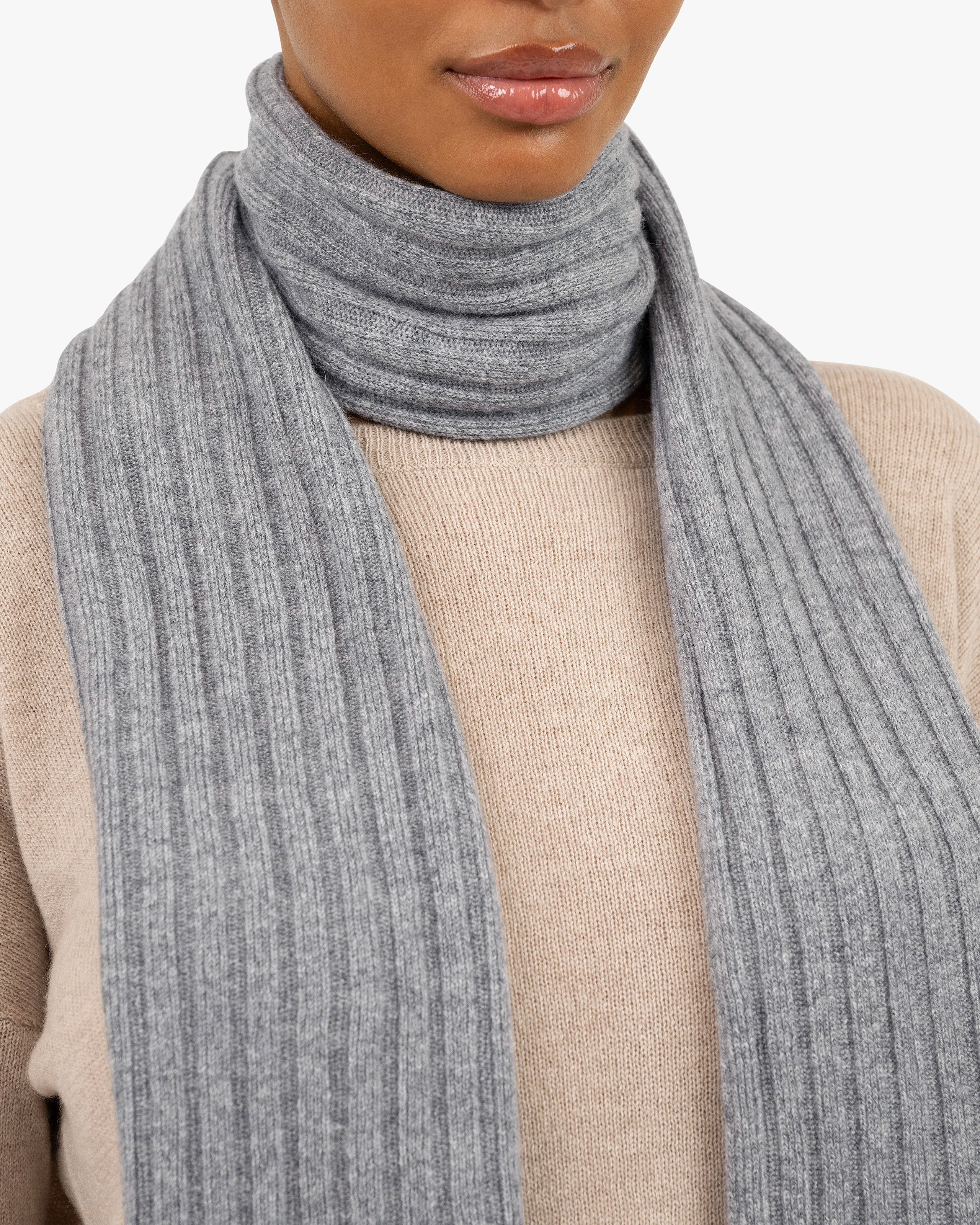 Women's Ribbed Scarf - Medium Grey Cashmere