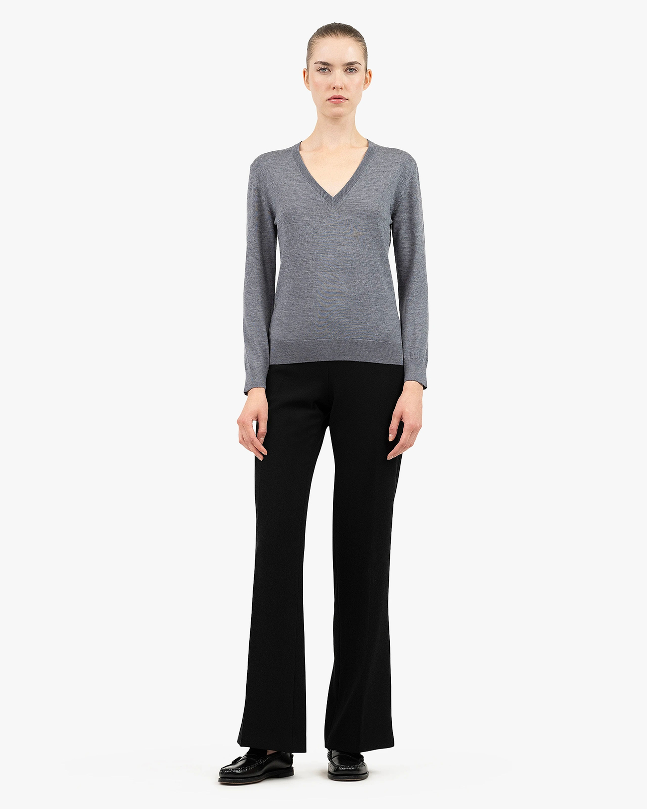 Women's Seraphine Extrafine V-Neck Sweater - Grey | MaisonCashmere