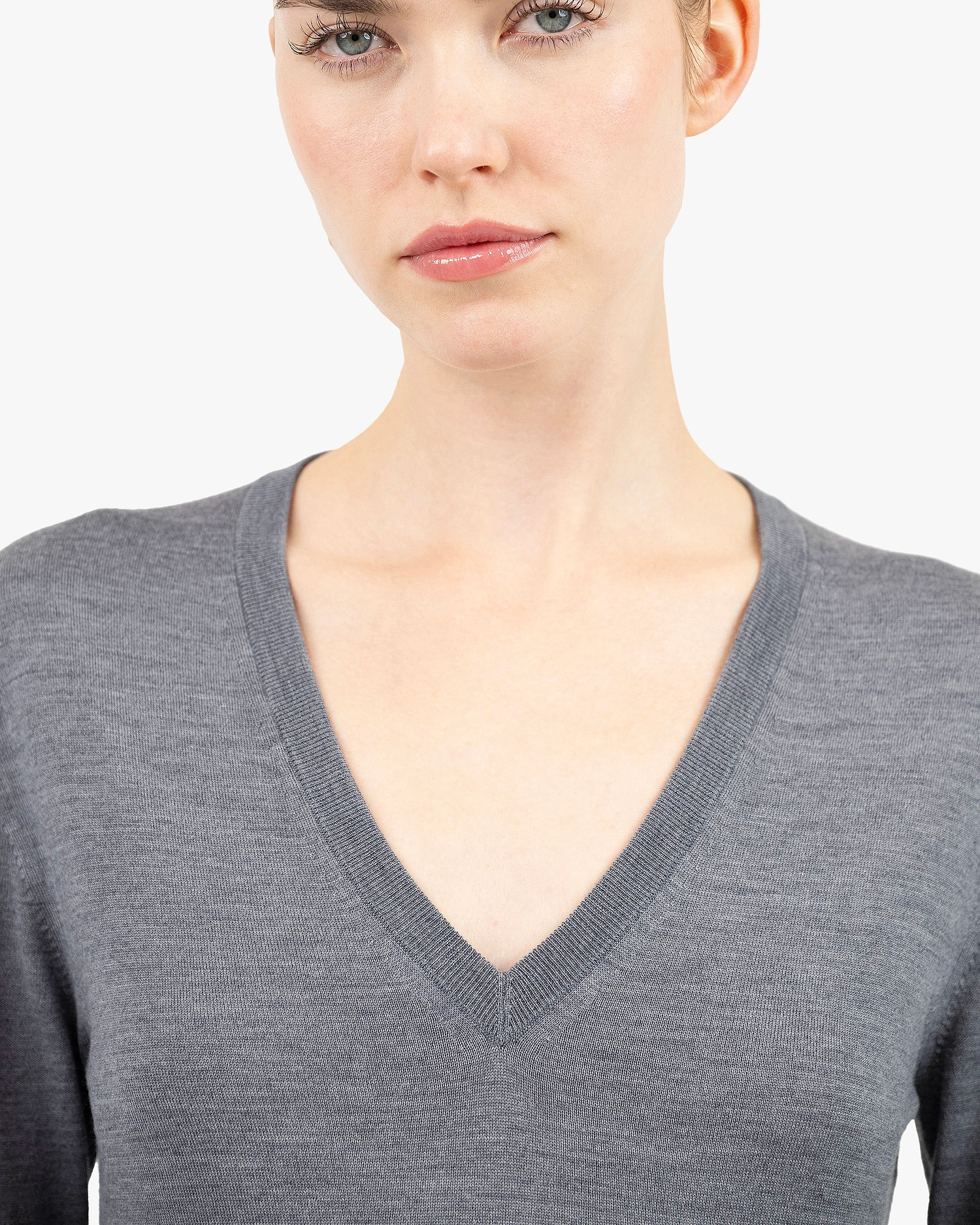 Women's Seraphine V-Neck Sweater - Grey Merino Superfine