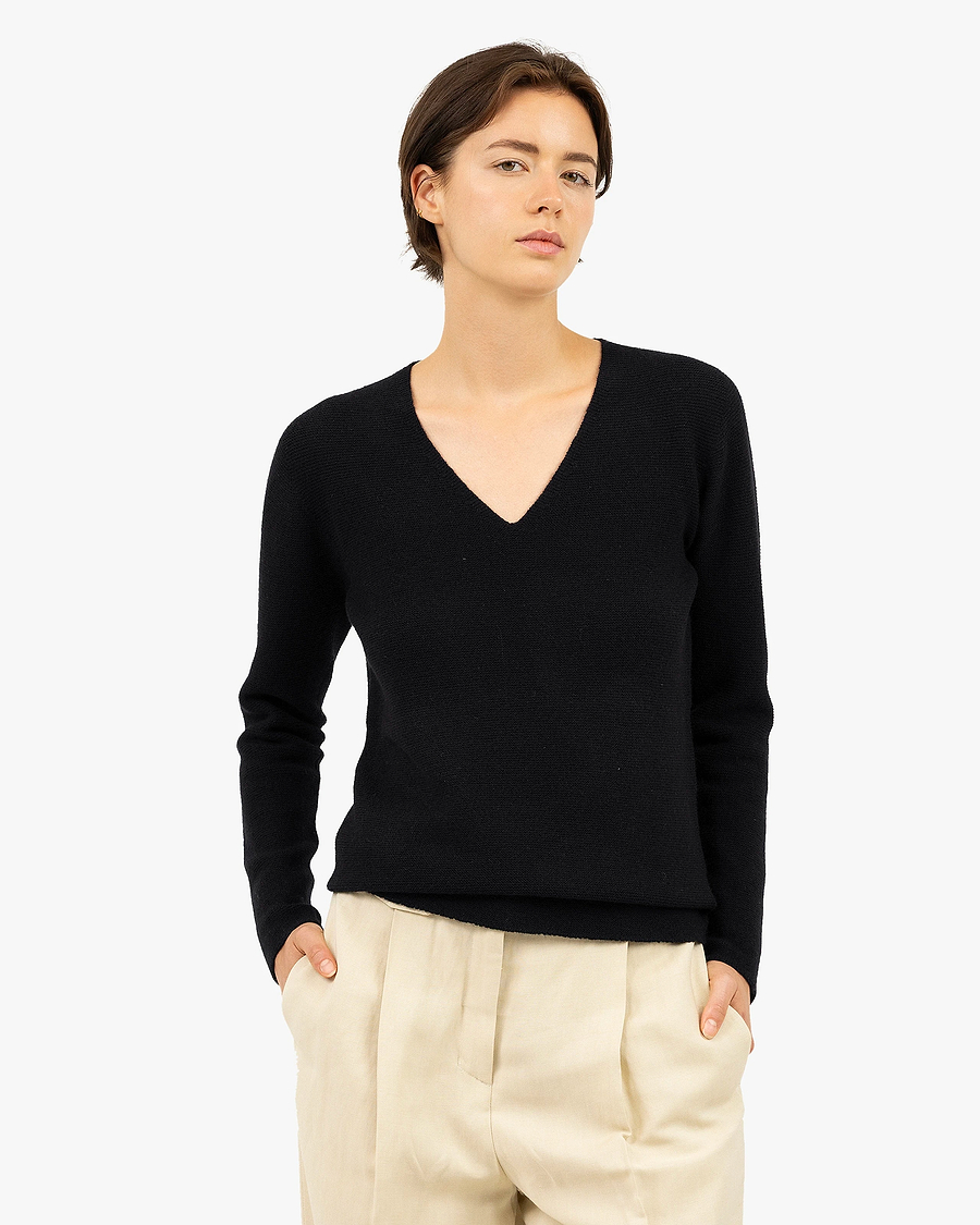 Women's Soffio V-Neck Sweater - Black Cashmere