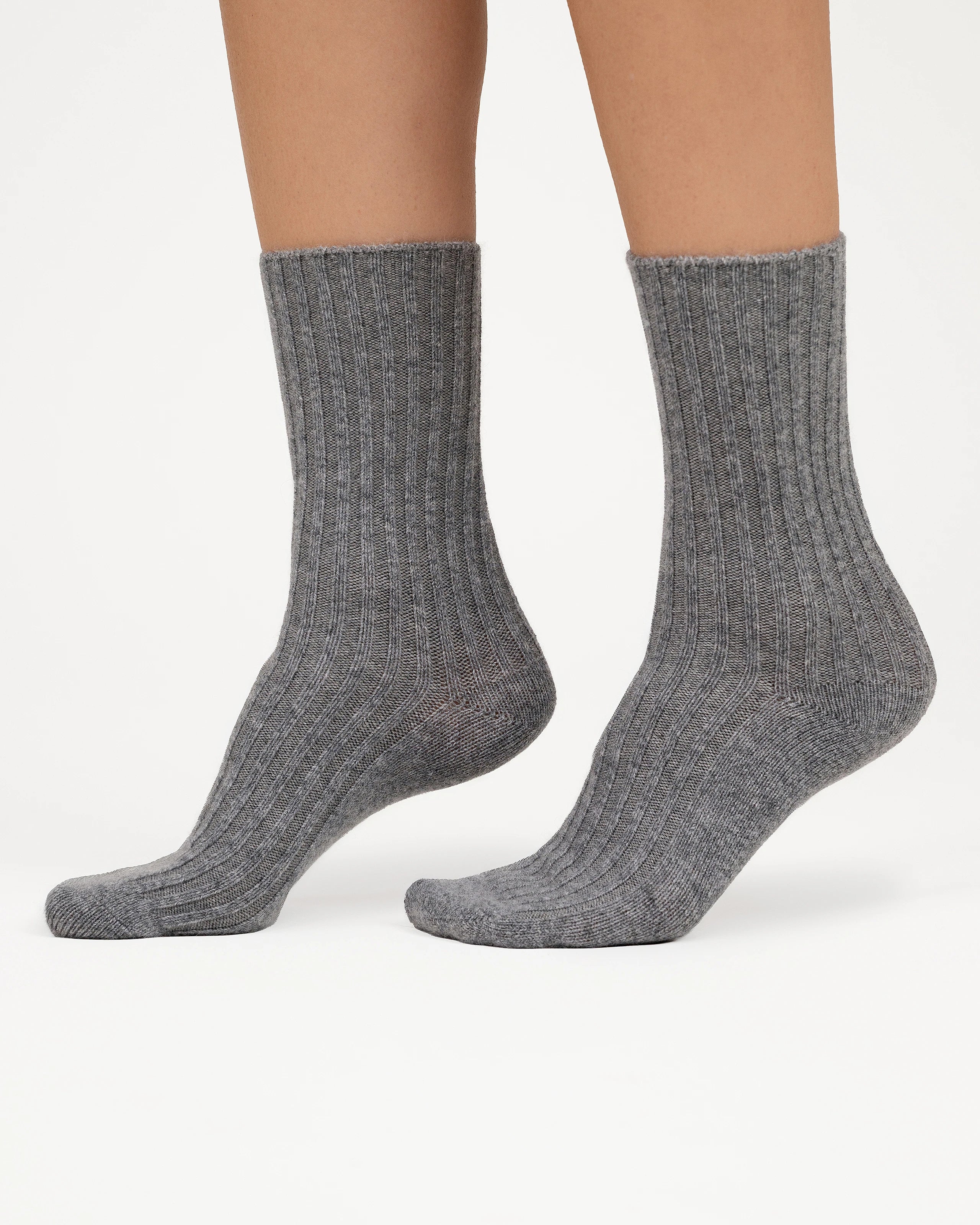 Women's Essential Socks - Medium Grey